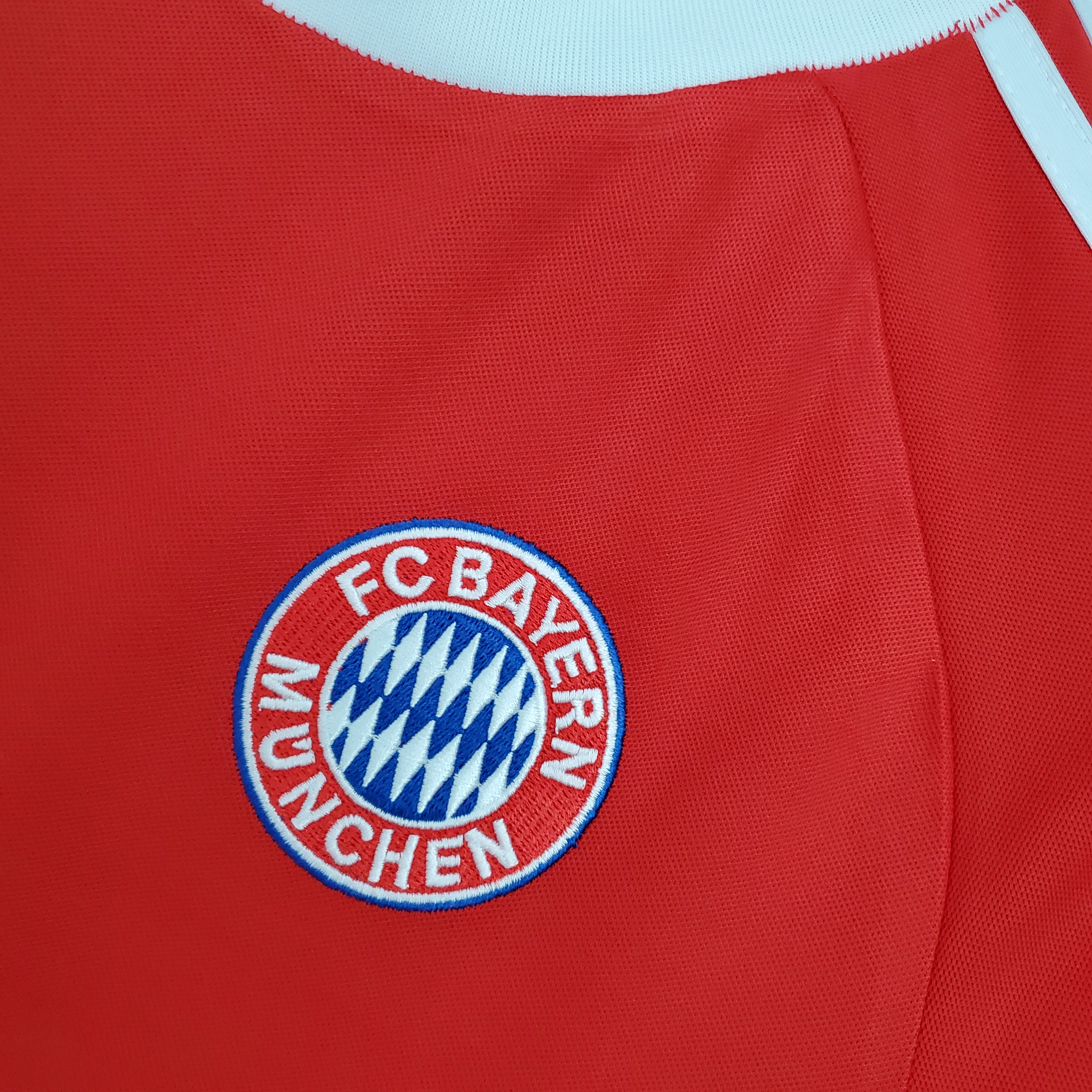 Retro Bayern Munich 00-01 Home Stadium Jersey - UnitedFutballJersey