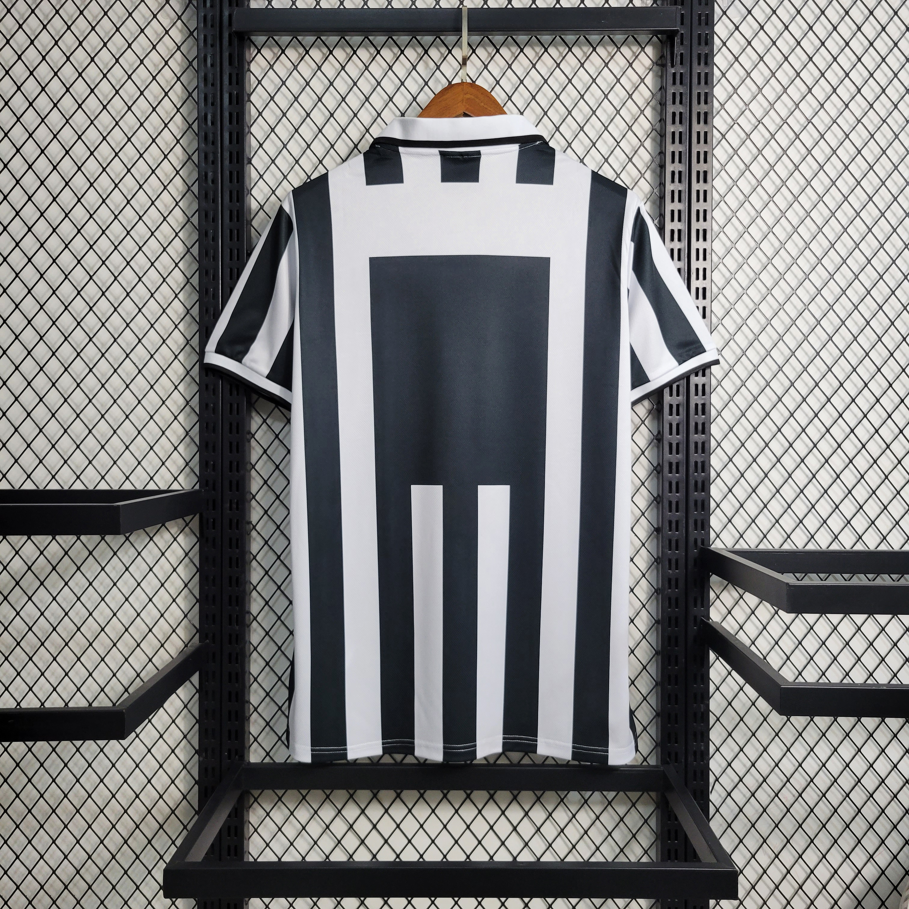 Retro Juventus 1995-97 Home Stadium Jersey - UnitedFutballJersey