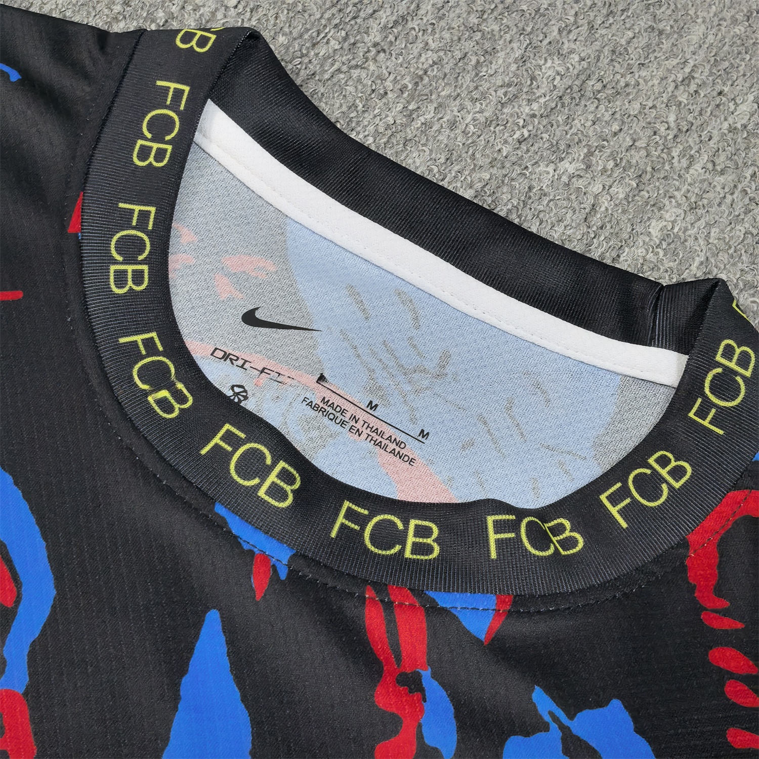Barcelona 25-26 Red Blue Snake Silhouette Pattern Special Jersey - Fans Version - UnitedFutballJersey