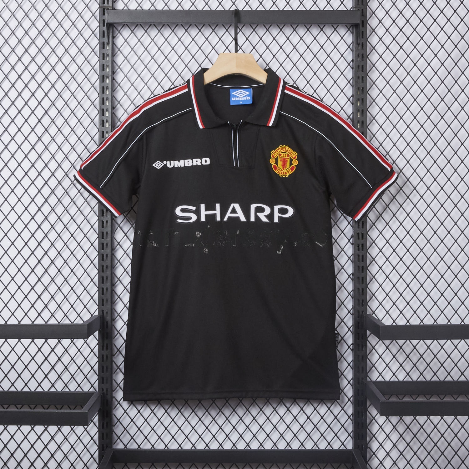 Retro Manchester United 1998-99 Black Jersey - UnitedFutballJersey
