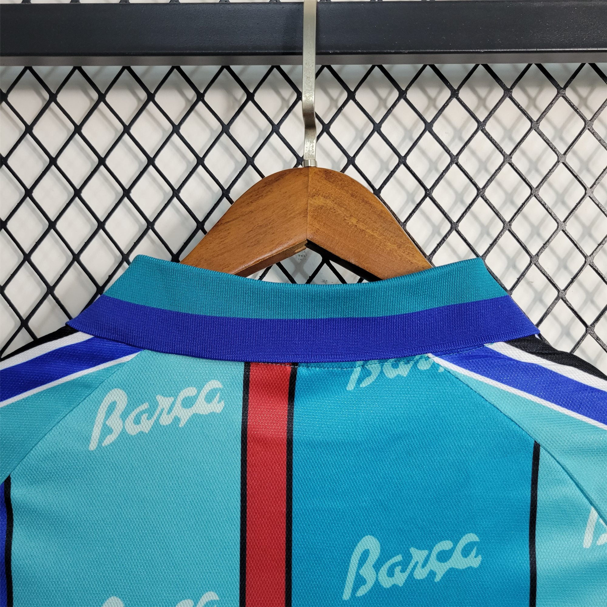 Retro Barcelona 95-97 Away Stadium Jersey - UnitedFutballJersey