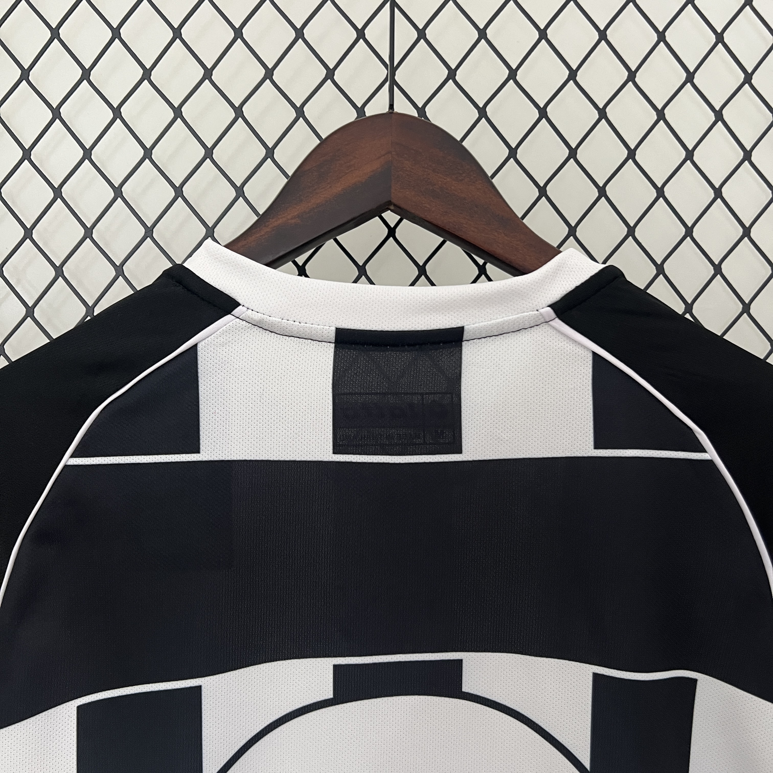 Retro Juventus 2002-03 European Home Jersey - UnitedFutballJersey