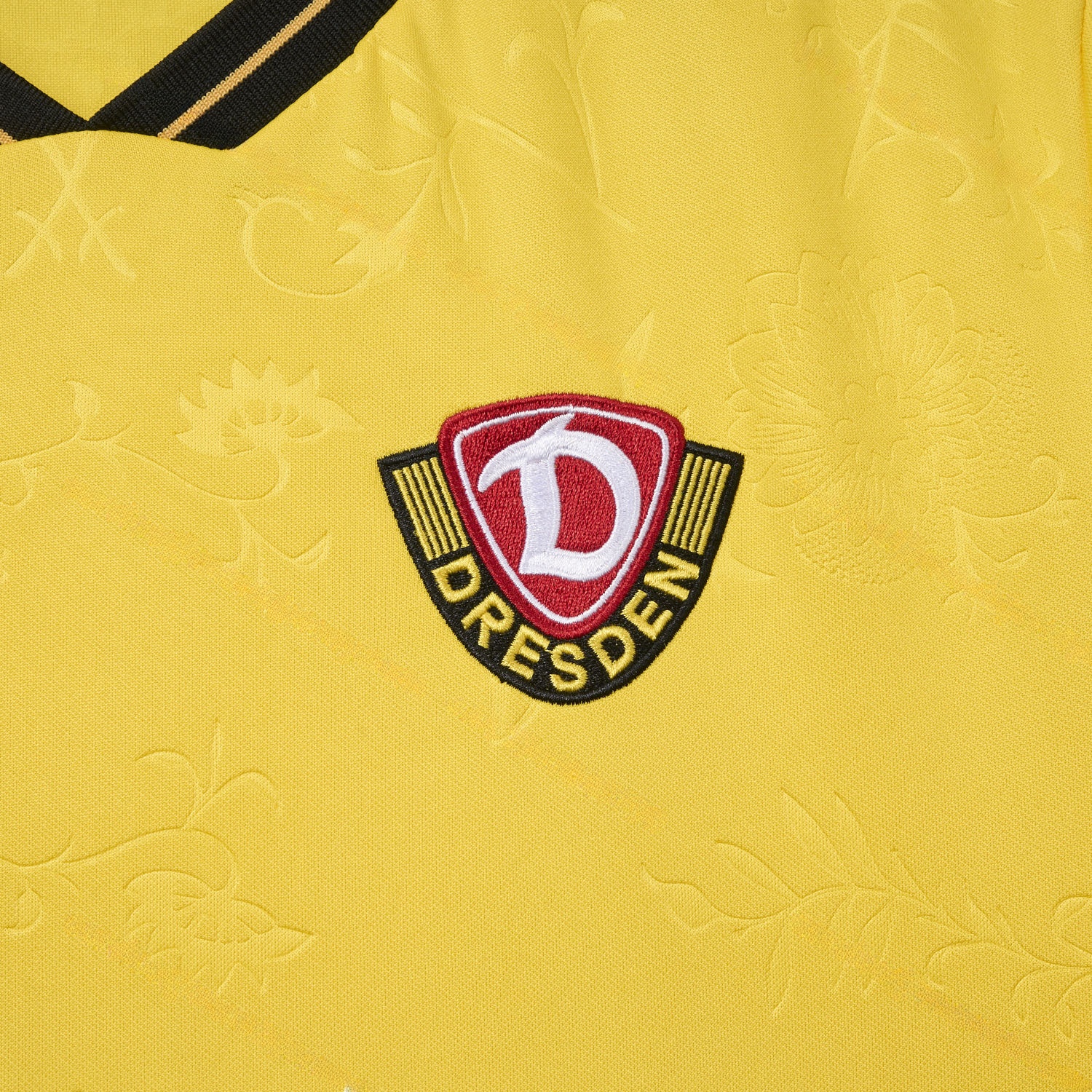 Dynamo Dresden 25-26 Home Jersey - Fans Version - UnitedFutballJersey