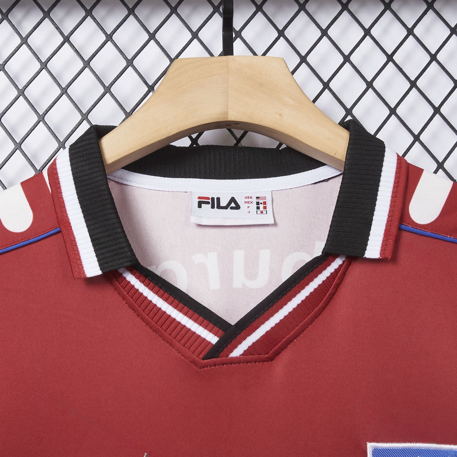 Retro Hamburger SV 1999-00 Third Red Jersey - UnitedFutballJersey