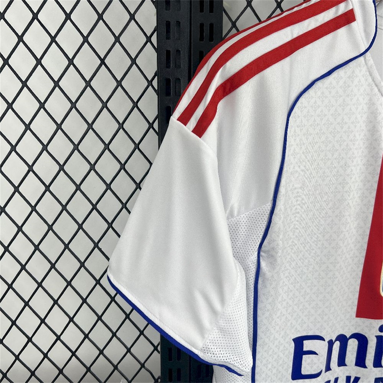 Lyon 25-26 Home Jersey - Fans Version - UnitedFutballJersey