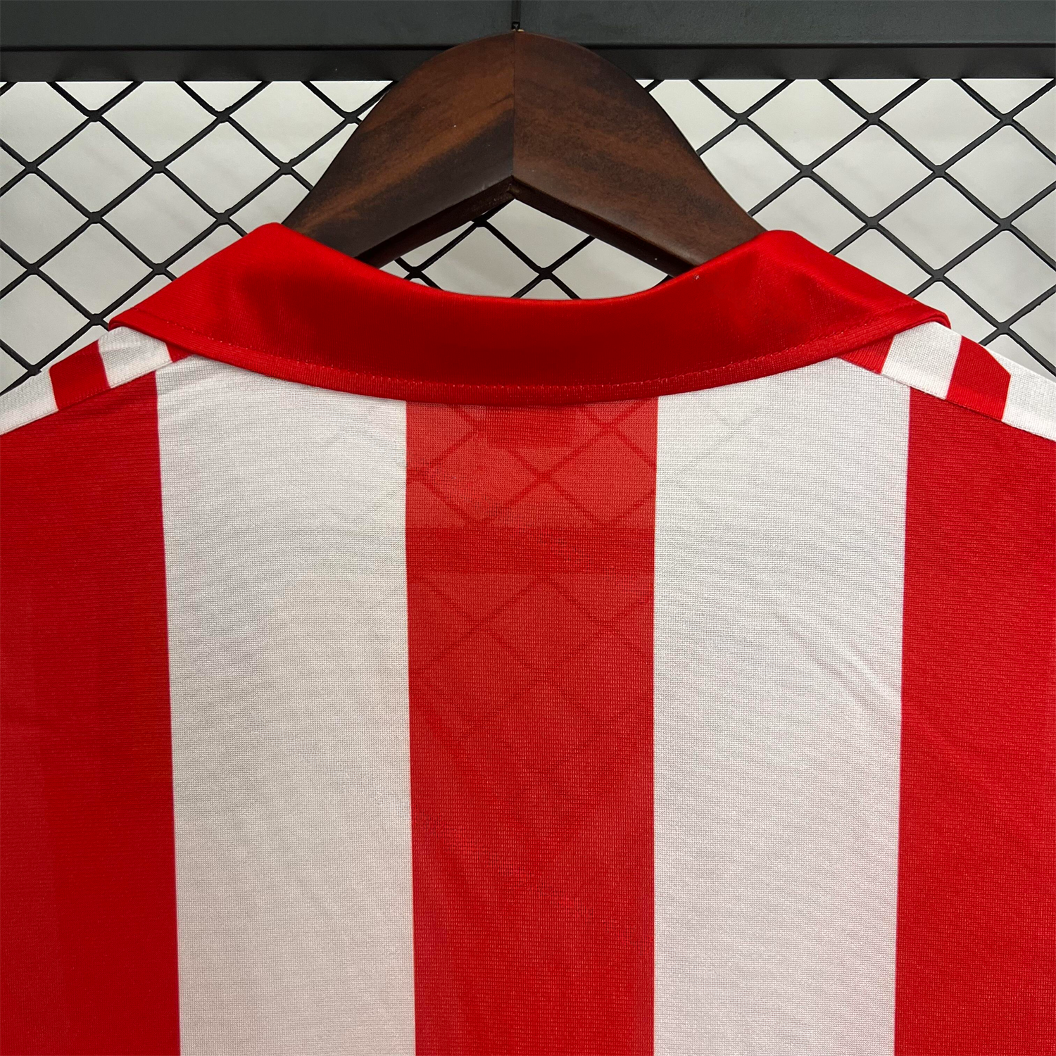 Retro Atletico Madrid 1982-83 Home Jersey - UnitedFutballJersey
