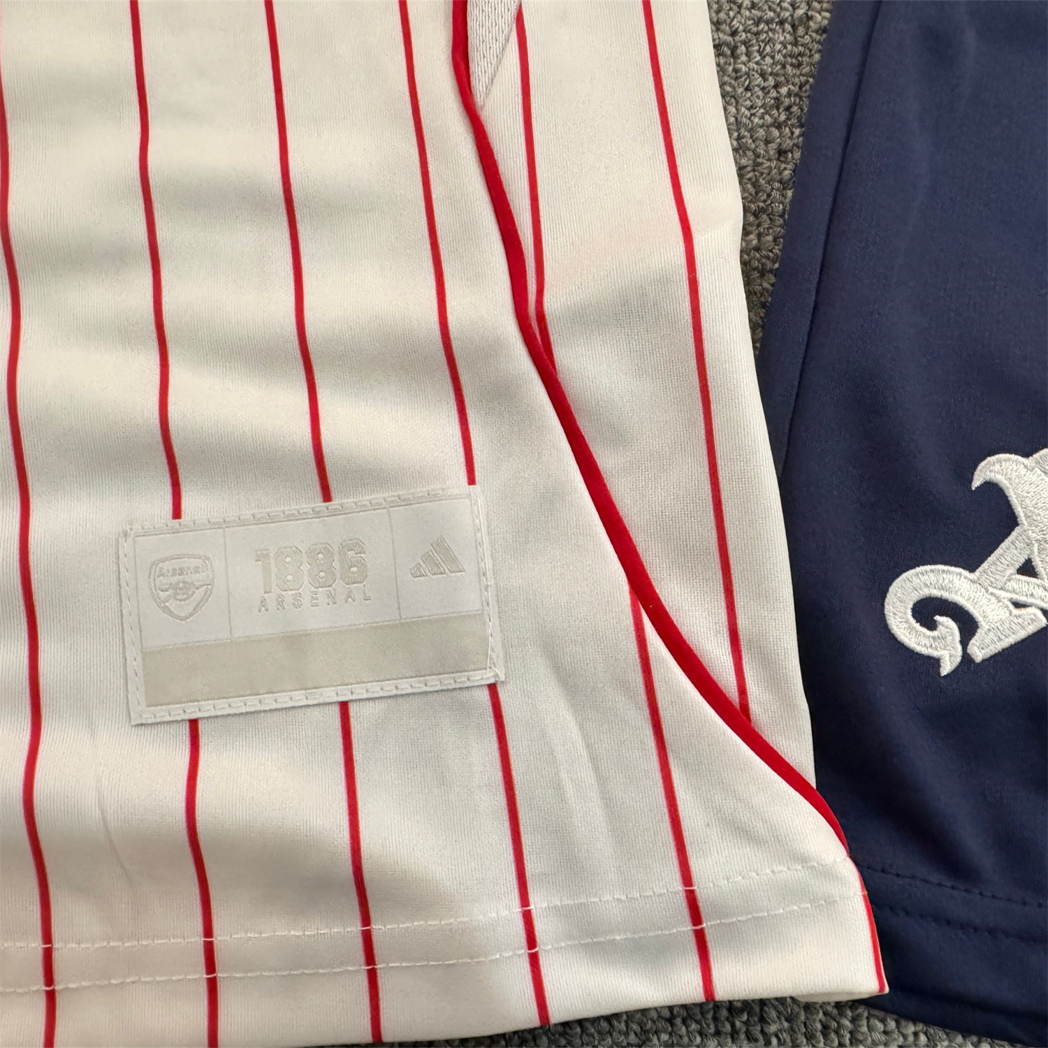 Arsenal 25-26 White Baseball Kids Kit - Player Version - UnitedFutballJersey