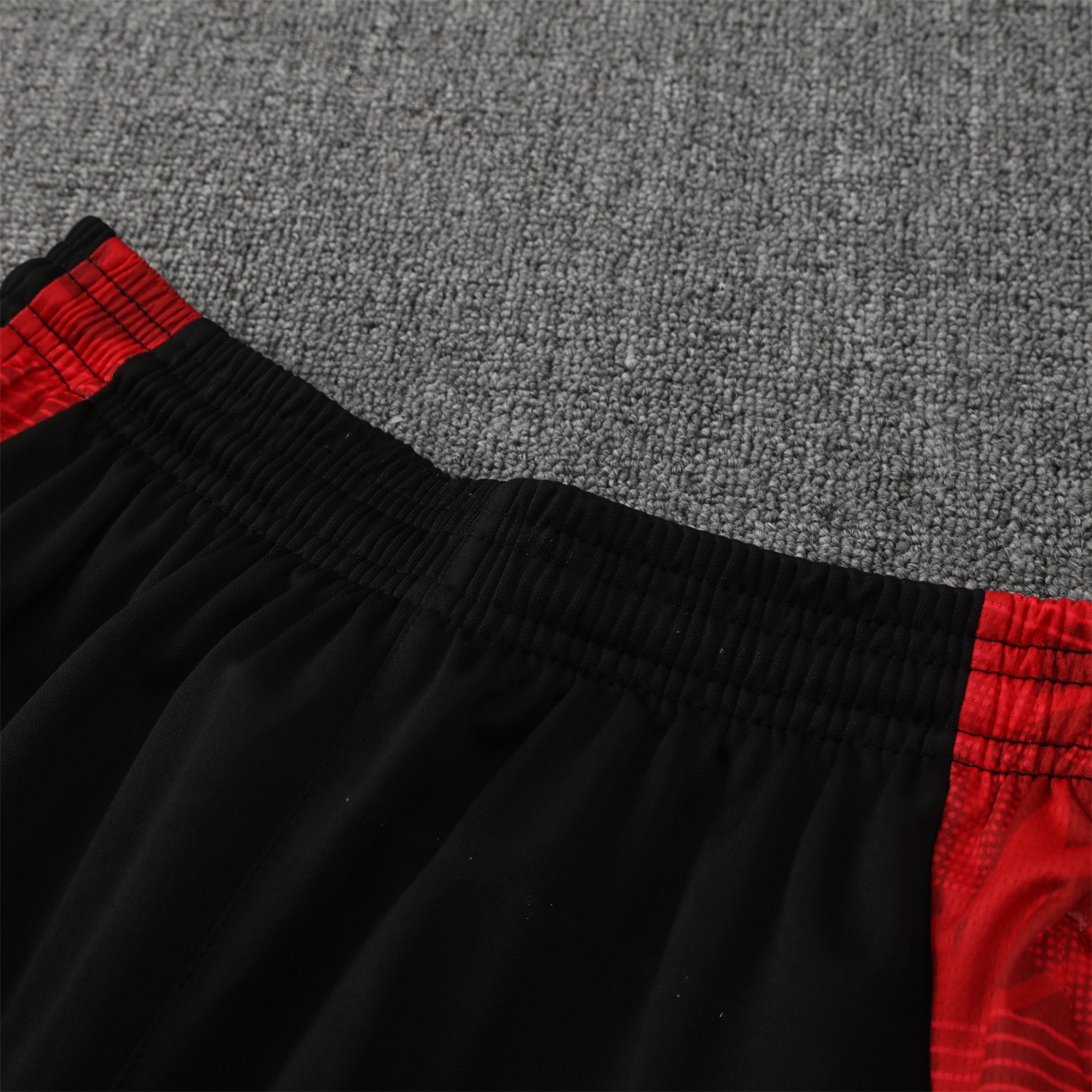 Manchester United 25-26 Traning Hoodie Set - Flowing Red Hoodie With Black Pants - UnitedFutballJersey