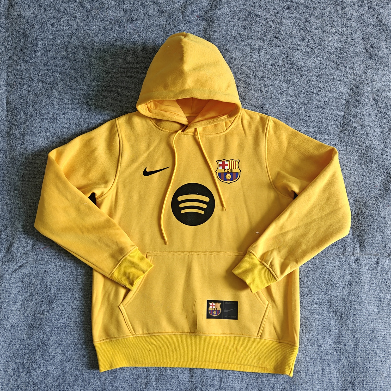 Barcelona 25-26 Big Logo Unisex Pullover Hoodie - UnitedFutballJersey