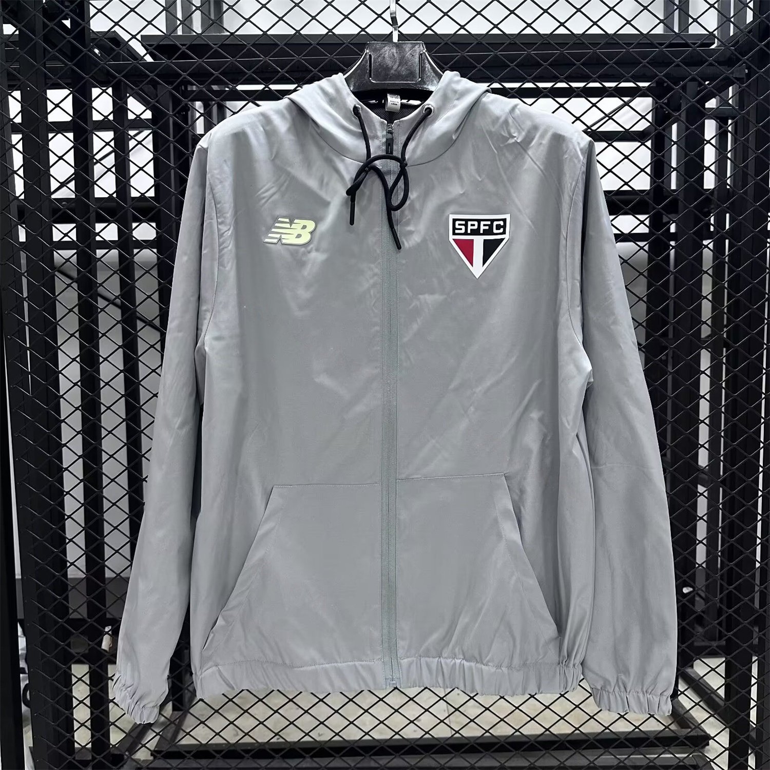 Sao Paulo 25-26 Throwback Windbreaker Jacket - Grey - UnitedFutballJersey