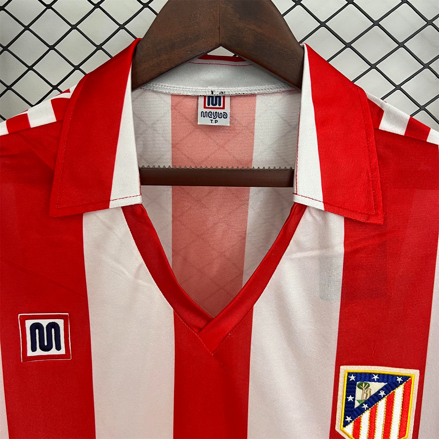 Retro Atletico Madrid 1982-83 Home Jersey - UnitedFutballJersey