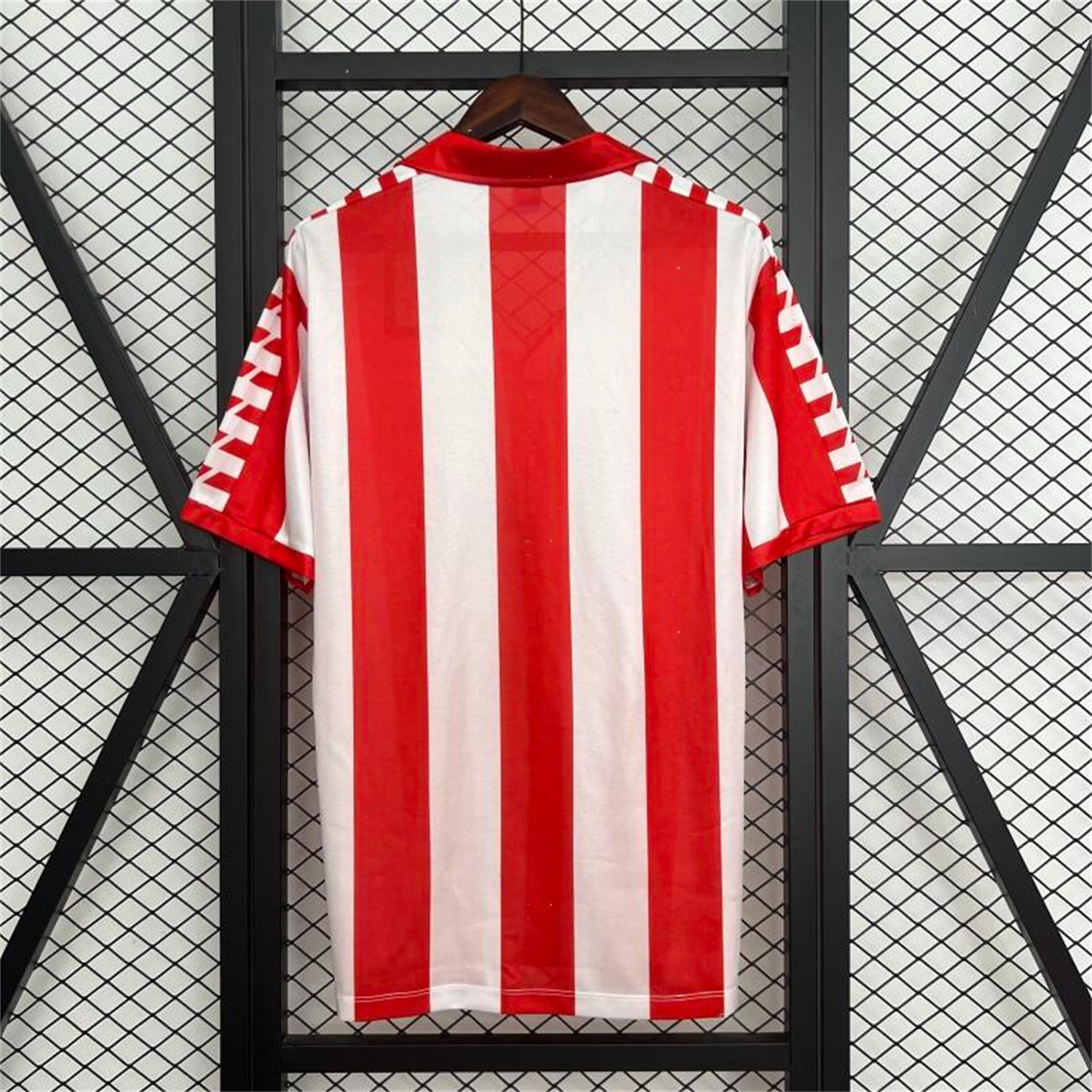 Retro Atletico Madrid 1982-83 Home Jersey - UnitedFutballJersey