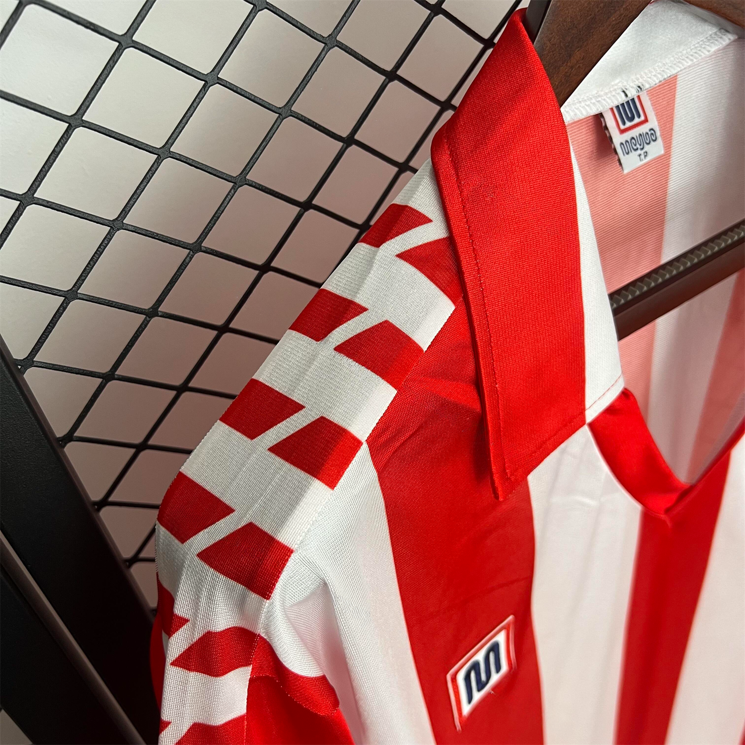 Retro Atletico Madrid 1982-83 Home Jersey - UnitedFutballJersey