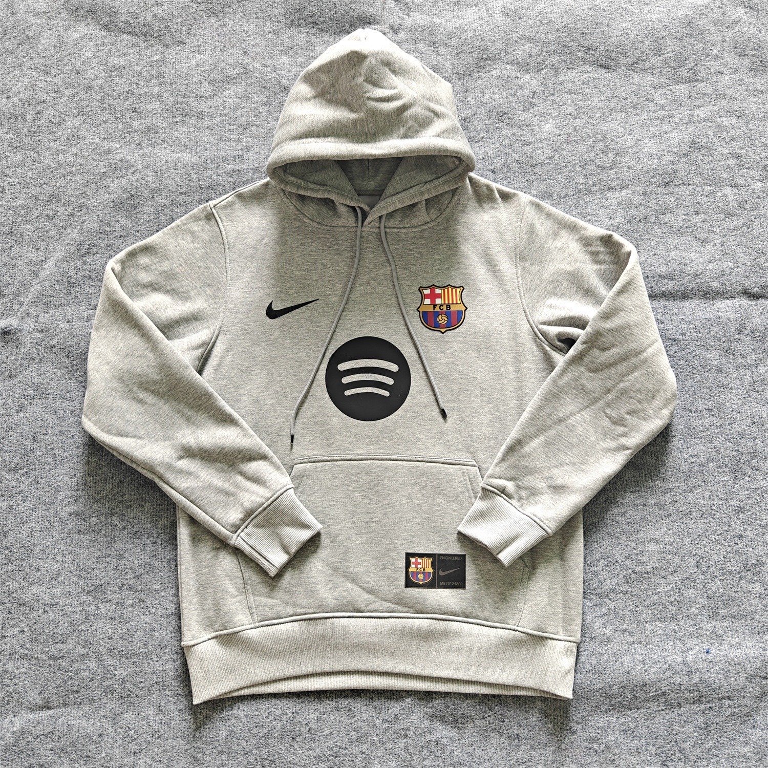 Barcelona 25-26 Big Logo Unisex Pullover Hoodie - UnitedFutballJersey