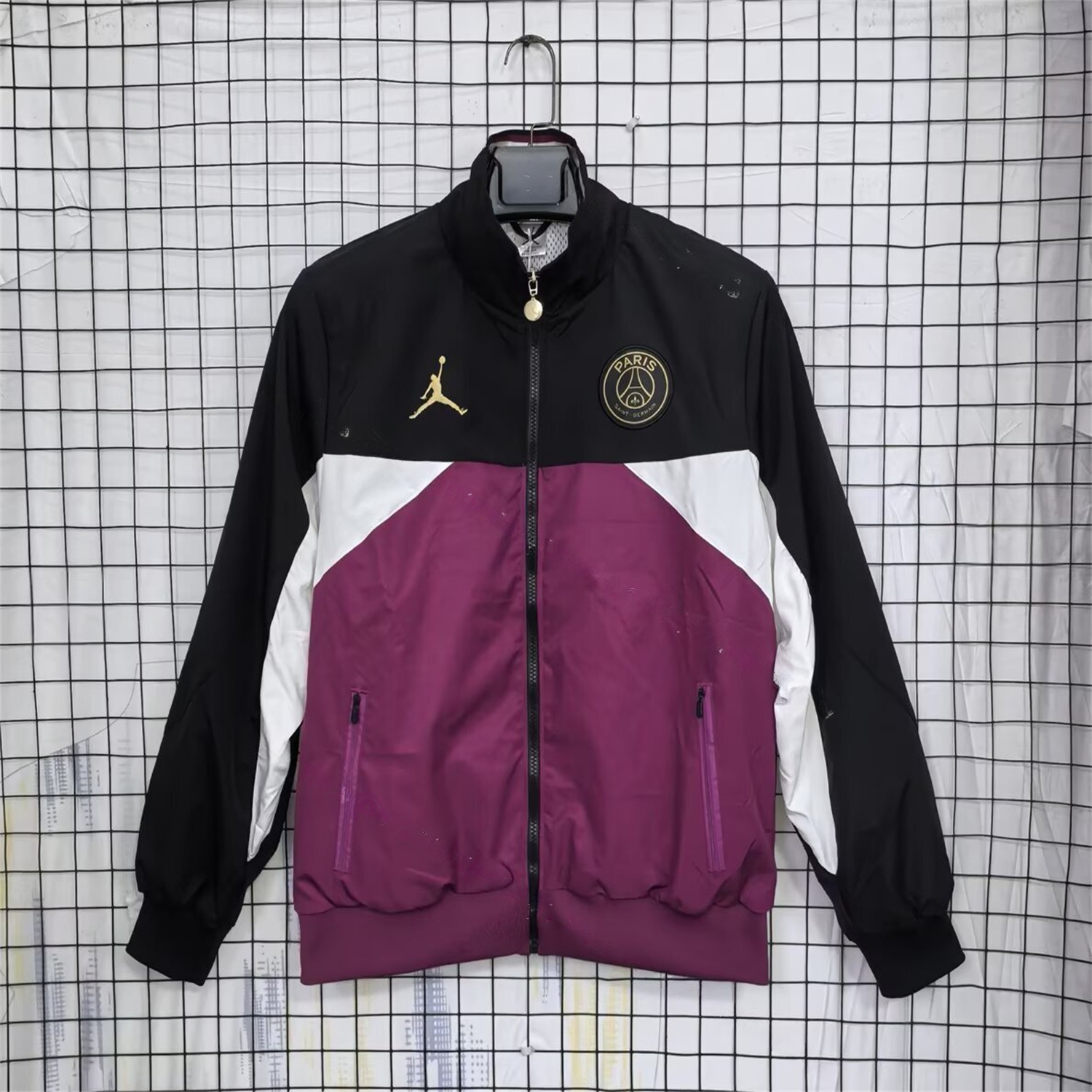 Paris Saint-Germain PSG 25-26 Windbreaker Jacket - Purple And Black - UnitedFutballJersey