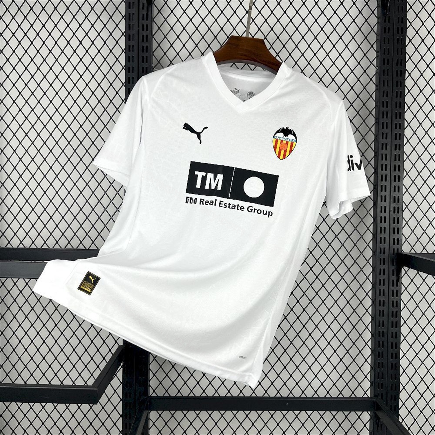 Valencia 25-26 Home Jersey - Fans Version - UnitedFutballJersey