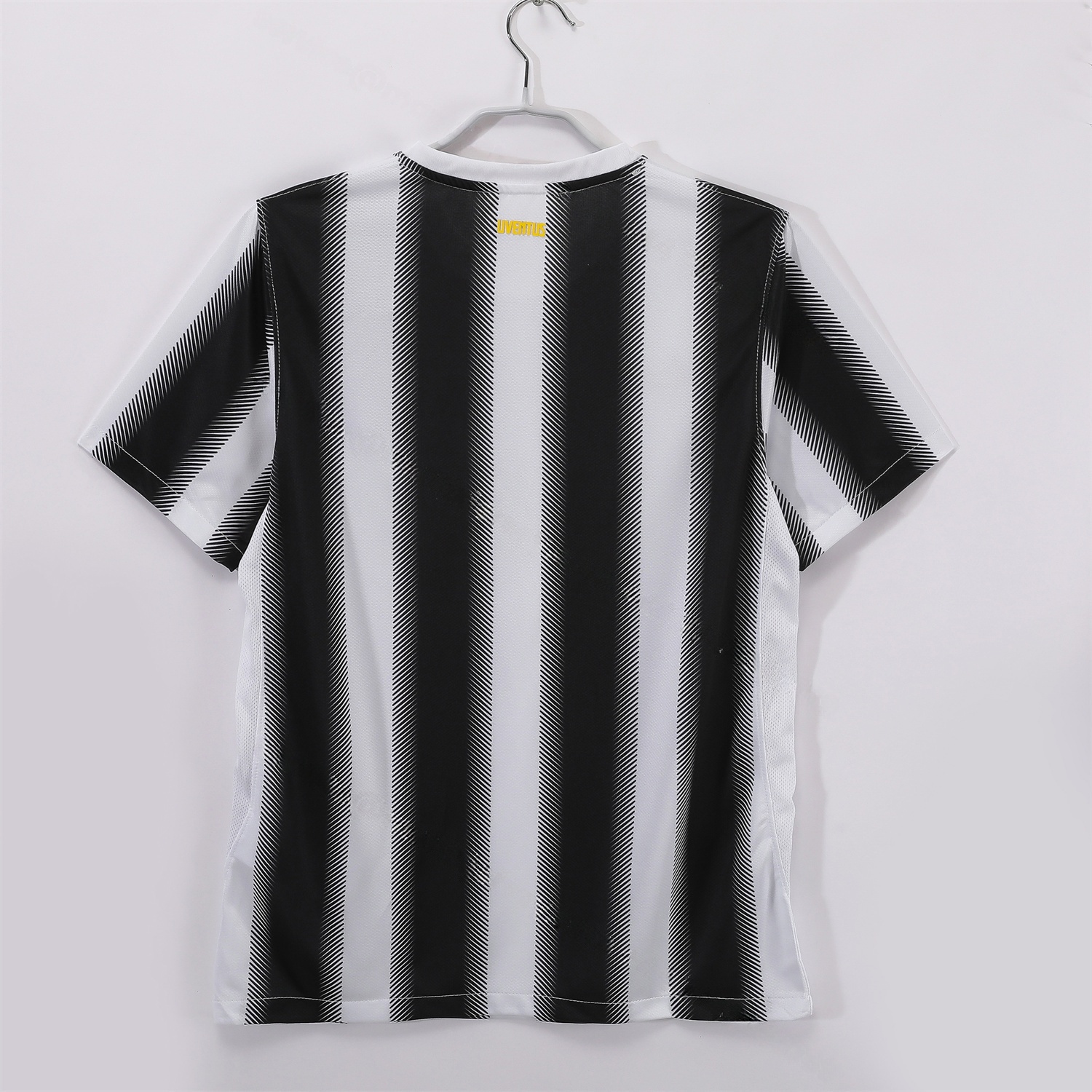 Retro Juventus 2011-12 Home Jersey - UnitedFutballJersey