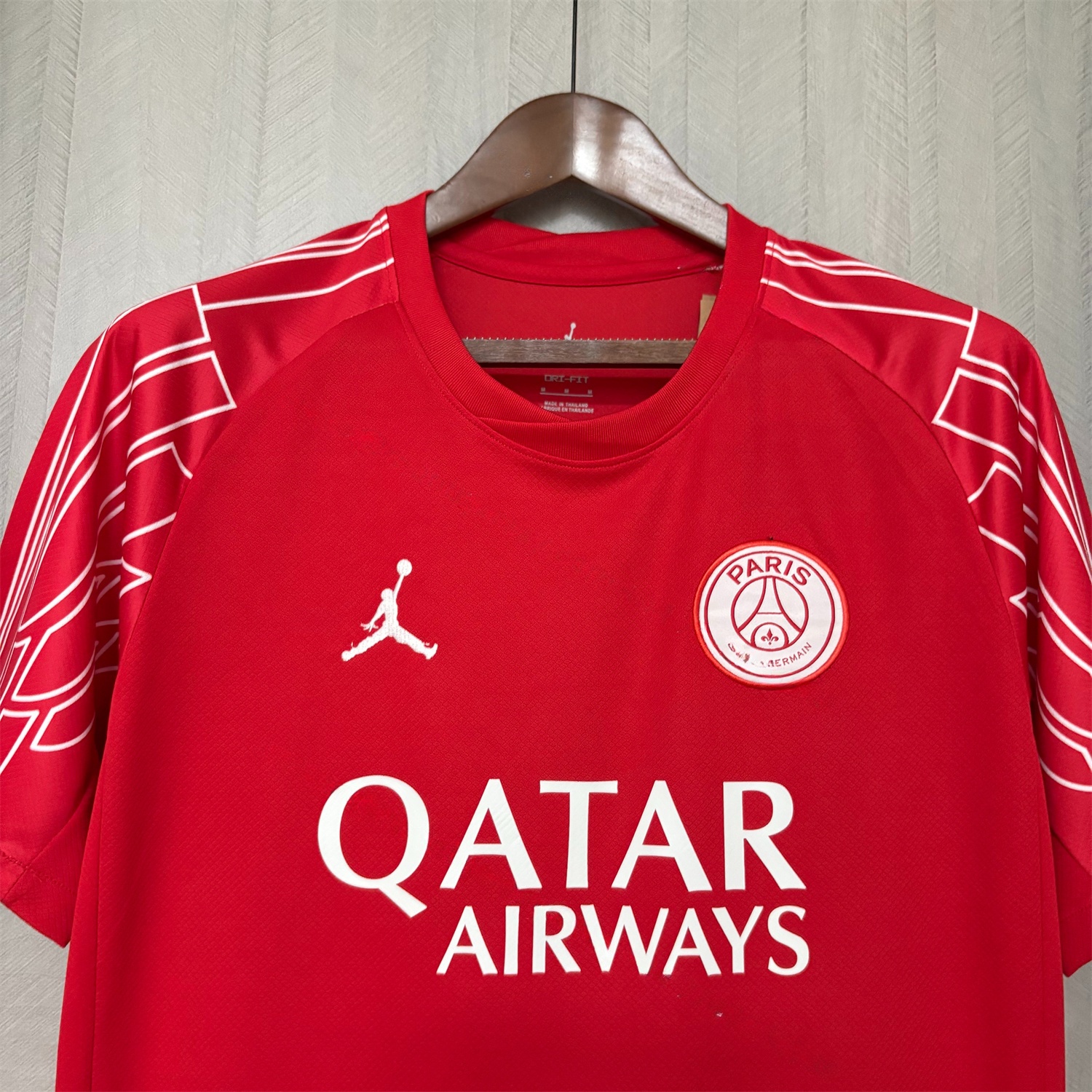 Paris Saint-Germain PSG 25-26 Red Training Jersey - Fans Version - UnitedFutballJersey