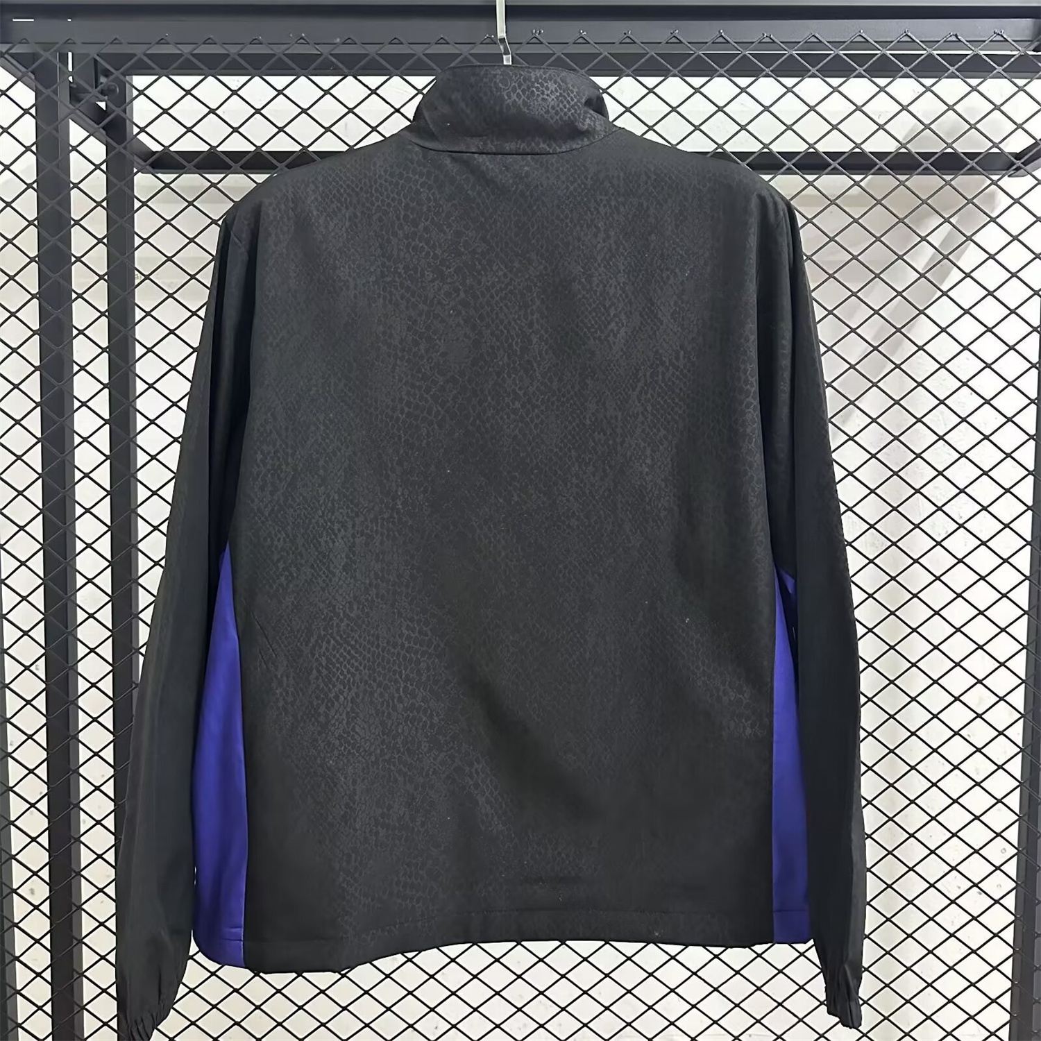 Barcelona 25-26 KB Co-Branded Windbreaker Jacket - Black - UnitedFutballJersey