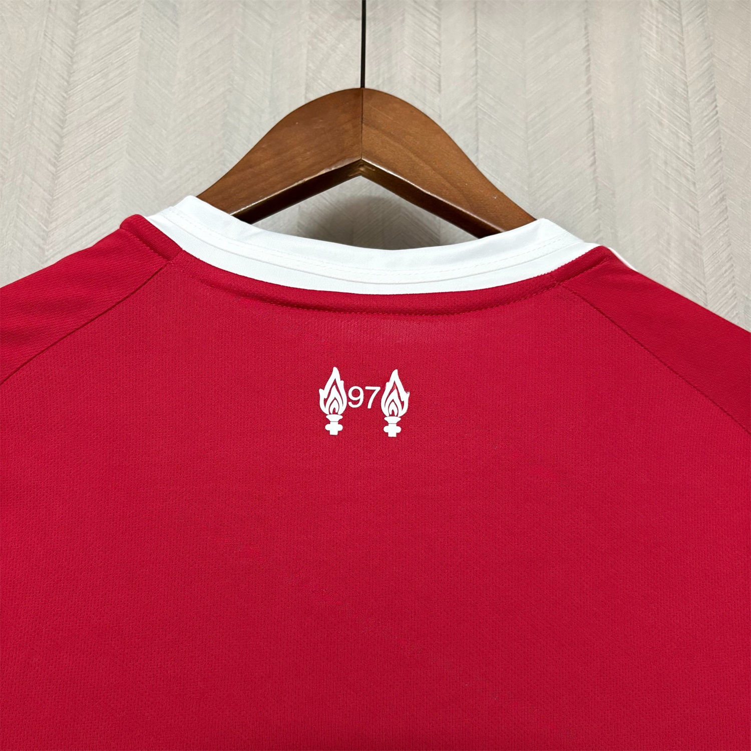 Liver.pool 25-26 Home Long Sleeves Jersey - Fans Version - UnitedFutballJersey
