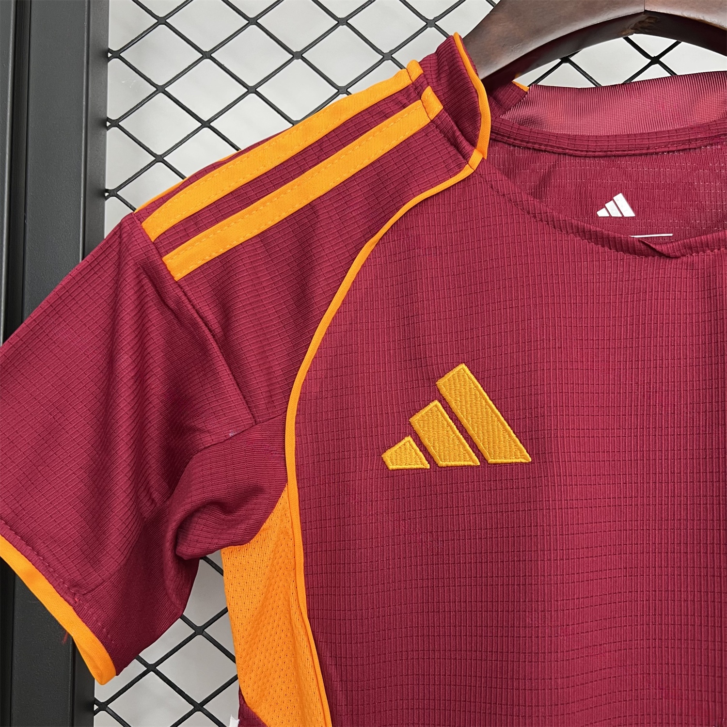 AS Roma 25-26 Home Unsponsored Kids Kit - UnitedFutballJersey