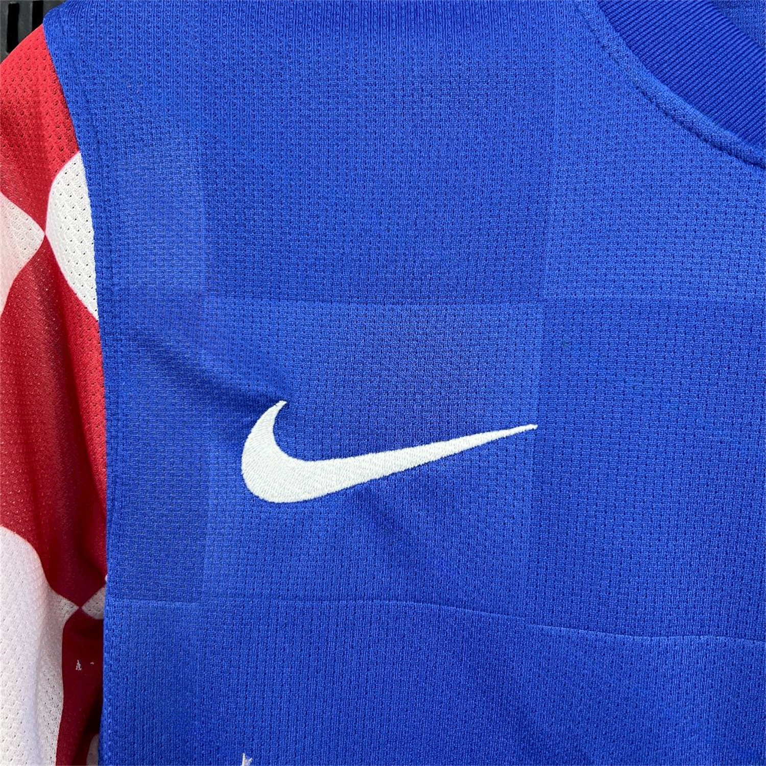 Retro Croatia 2010 Away Jersey - UnitedFutballJersey