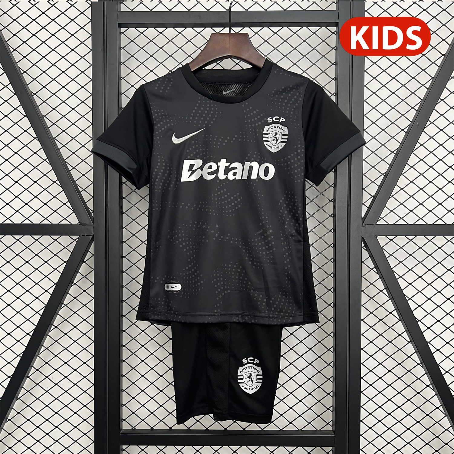 Sporting CP 25-26 Black Special Kids Kit - UnitedFutballJersey
