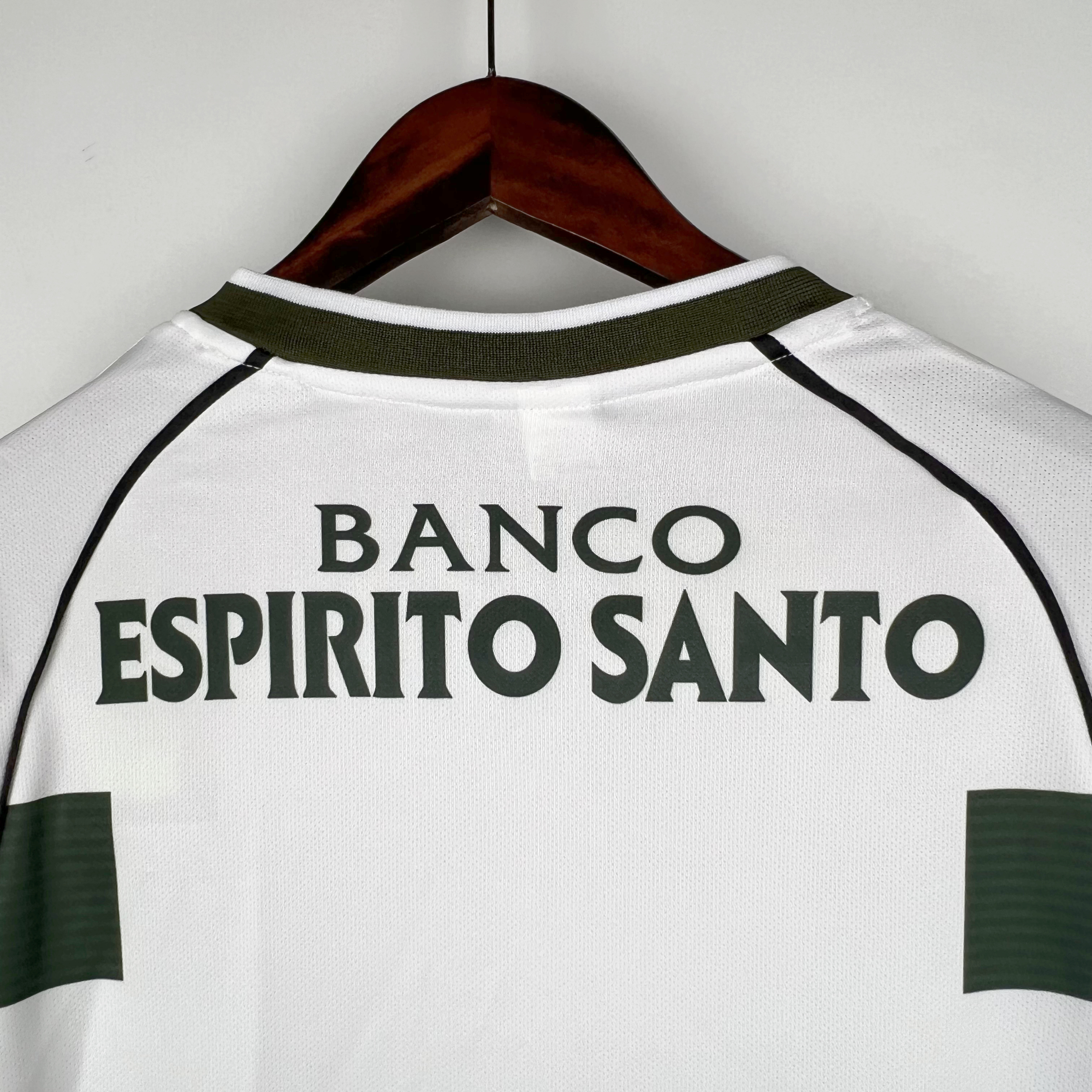 Retro Sporting CP 03-04 Home Stadium Long Sleeve Jersey - UnitedFutballJersey