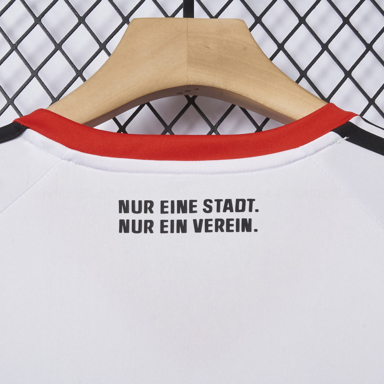 Frankfurt 25-26 Away White Jersey - Fans Version - UnitedFutballJersey