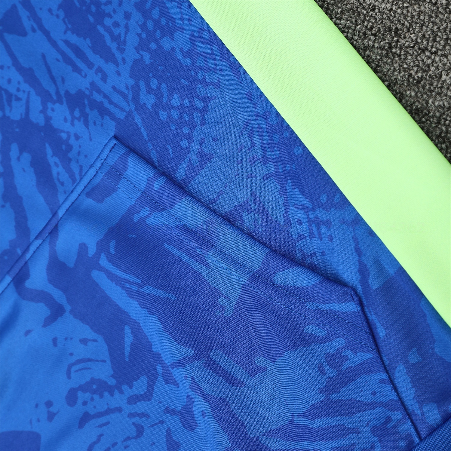 Barcelona 25-26 Training Hoodie Set - Blue Green Hoodie and Black Pants - UnitedFutballJersey