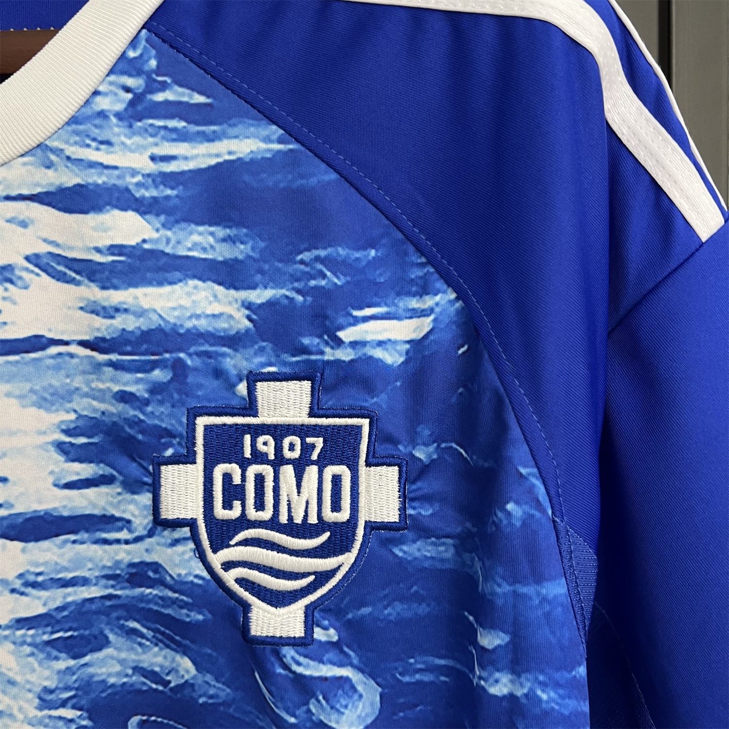Como 25-26 Home Jersey - Fans Version - UnitedFutballJersey