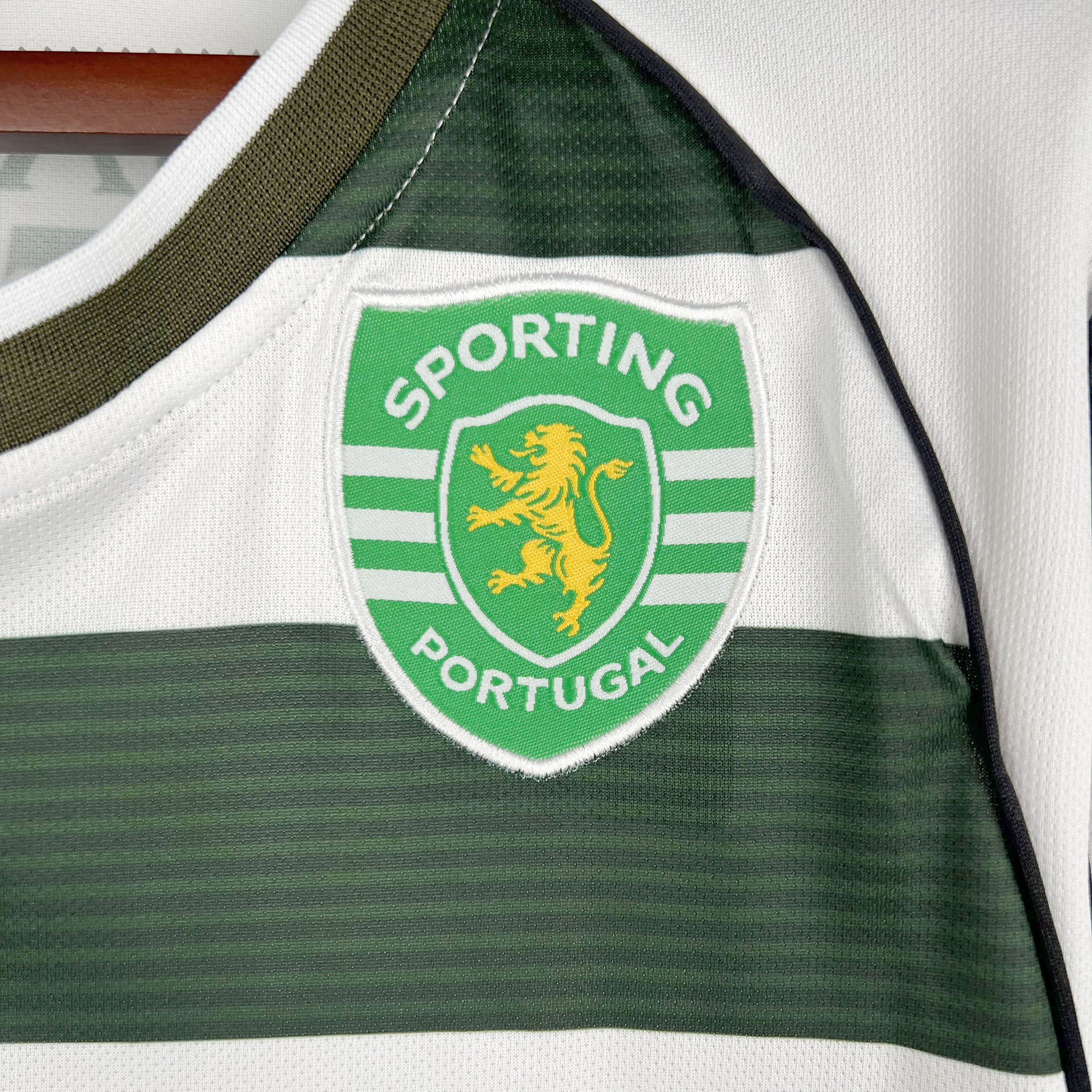Retro Sporting CP 03-04 Home Stadium Long Sleeve Jersey - UnitedFutballJersey