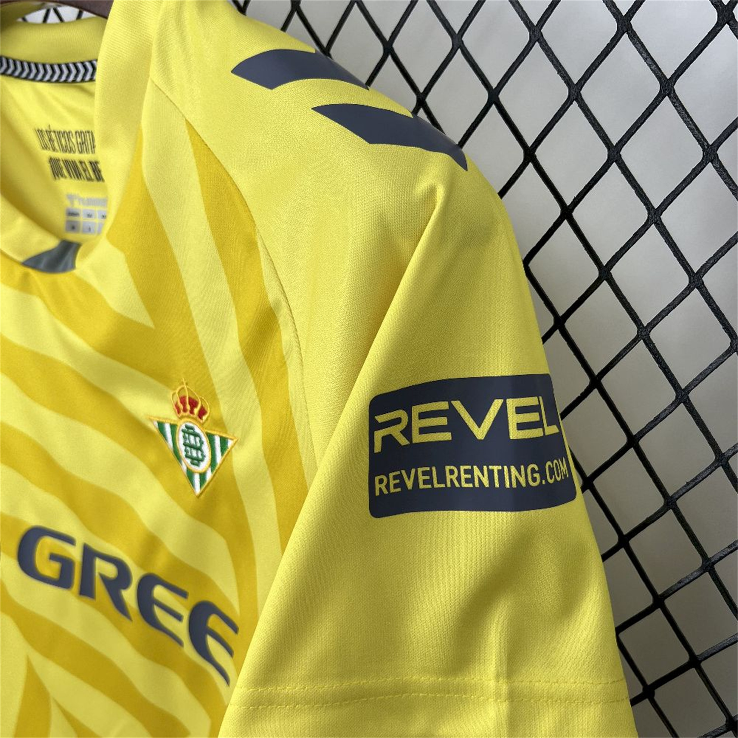 Real Betis 25-26 Yellow Goalkeeper Jersey - Fans Version - UnitedFutballJersey