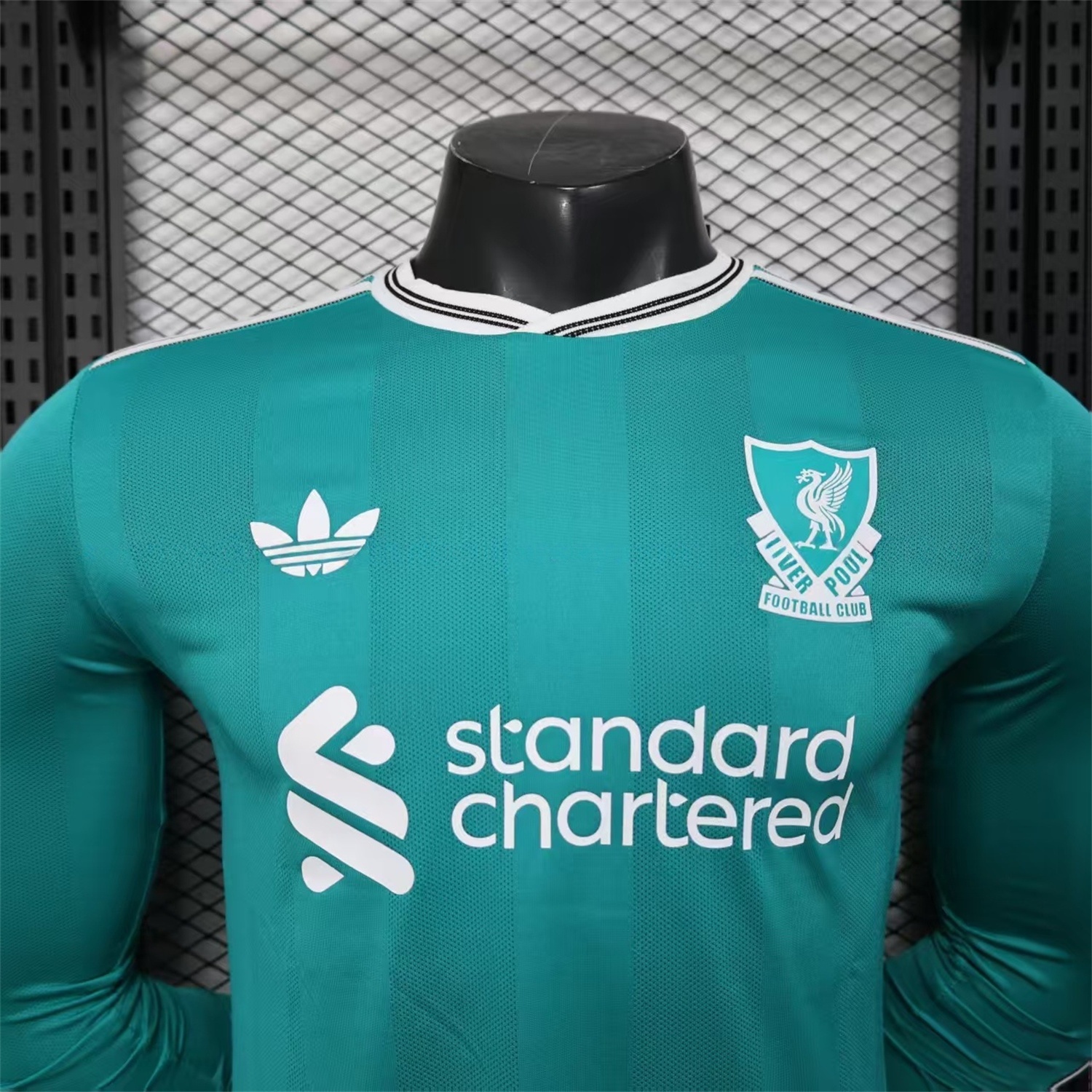 Liver.pool 25-26 Third Green Long Sleeves Jersey - Player Version - UnitedFutballJersey