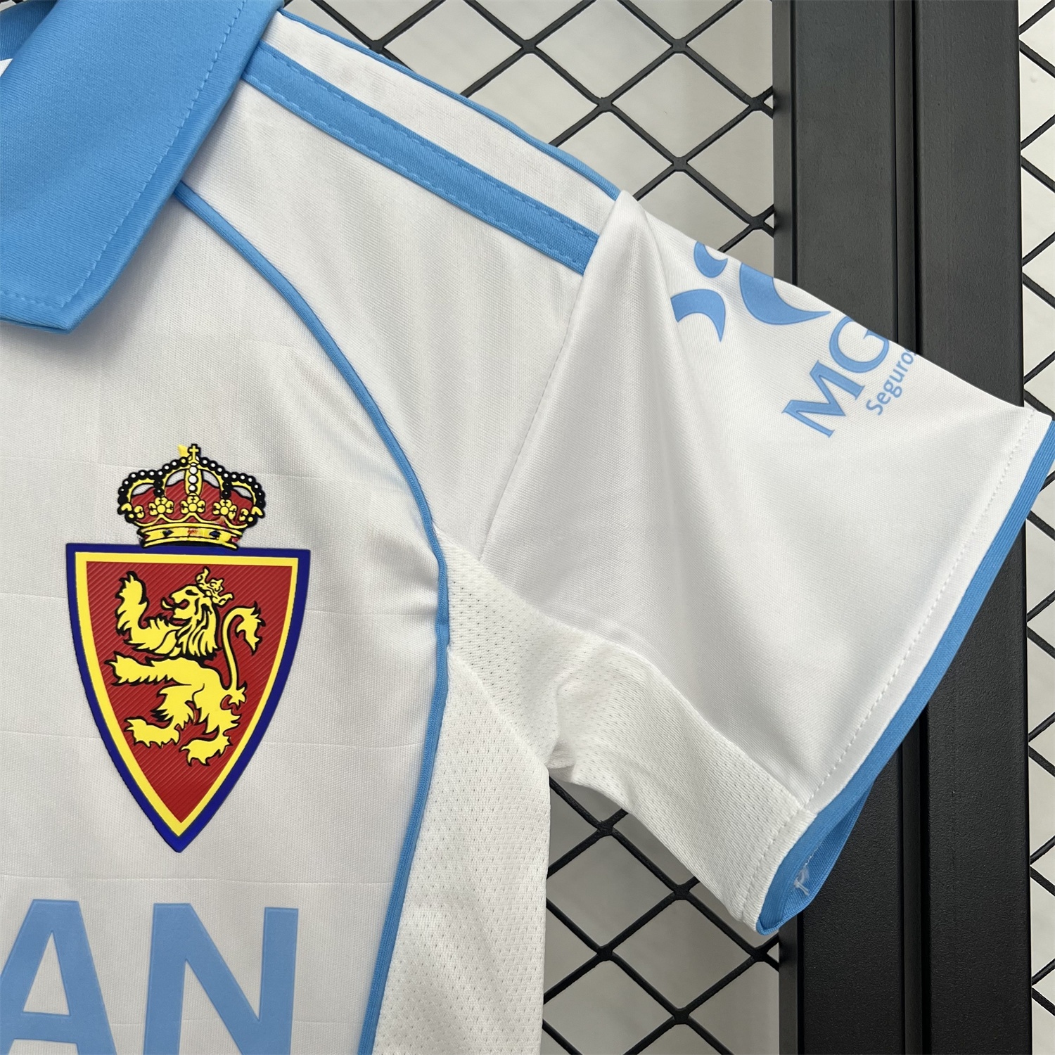 Real Zaragoza 25-26 Home Kids Kit - UnitedFutballJersey