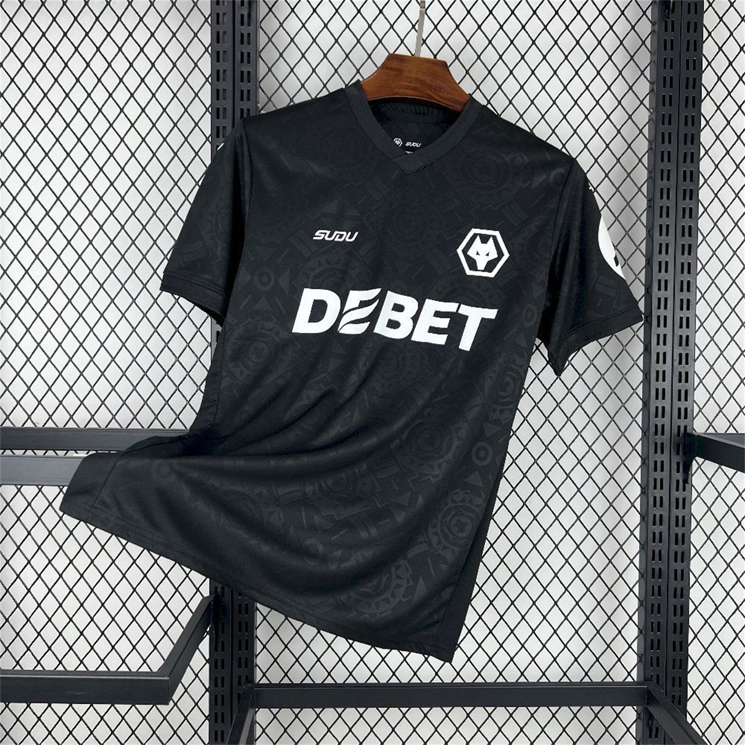 Wolverhampton Wanderers Wolves 25-26 Goalkeeper Black Jersey - Fans Version - UnitedFutballJersey