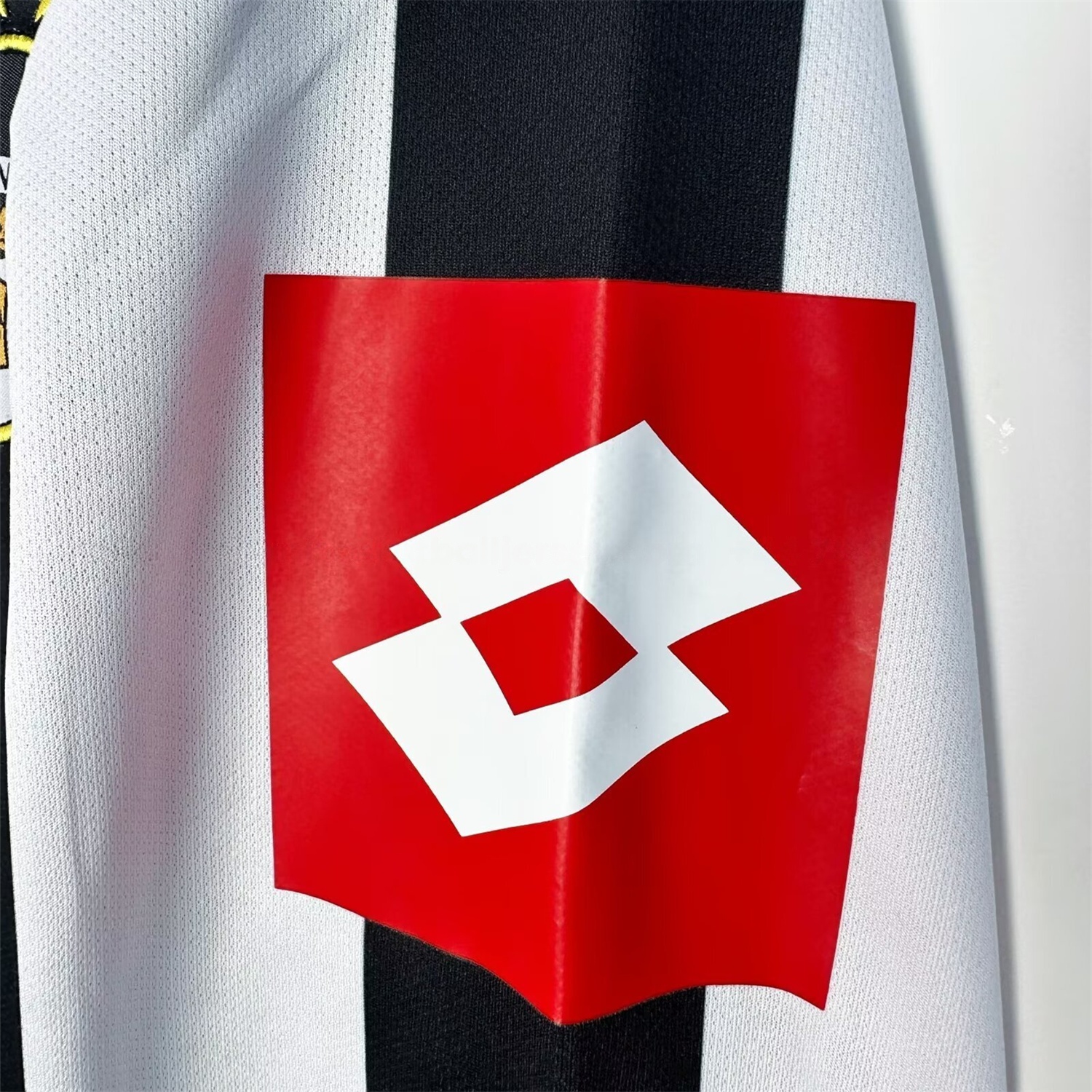 Retro Juventus 2002-03 European Home Long Sleeves Jersey - UnitedFutballJersey