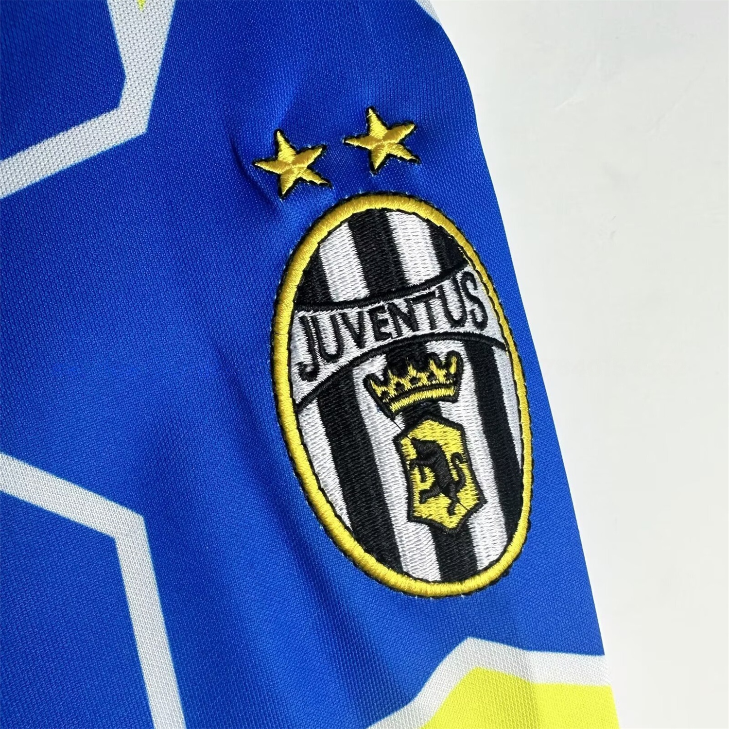 Retro Juventus 1997-99 Third Jersey - UnitedFutballJersey