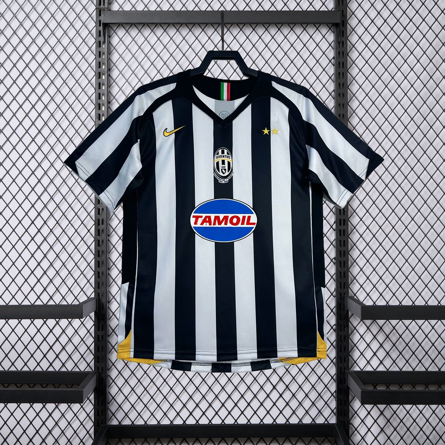 Retro Juventus 2005-06 Home Jersey - UnitedFutballJersey