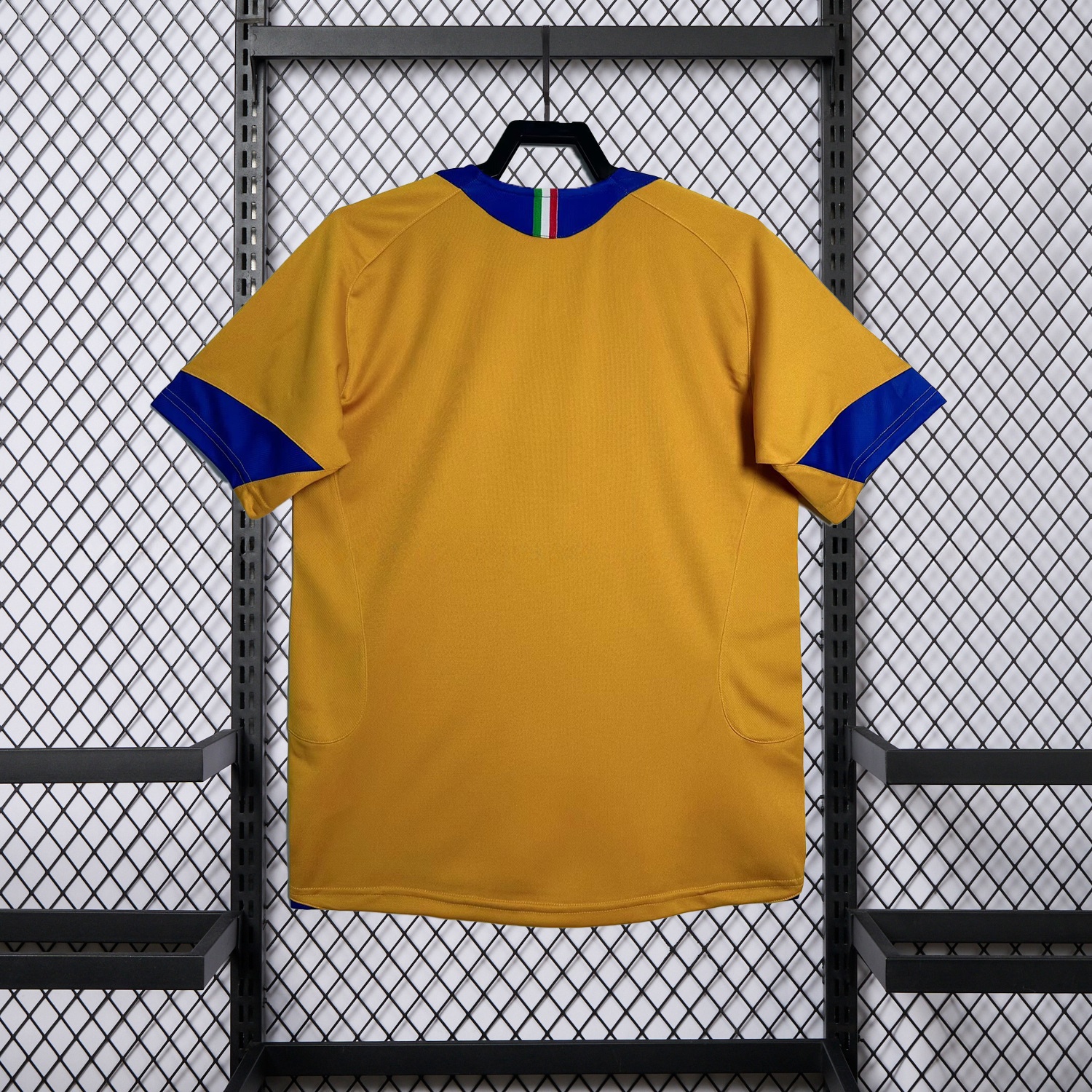 Retro Juventus 2005-06 Third Jersey - UnitedFutballJersey