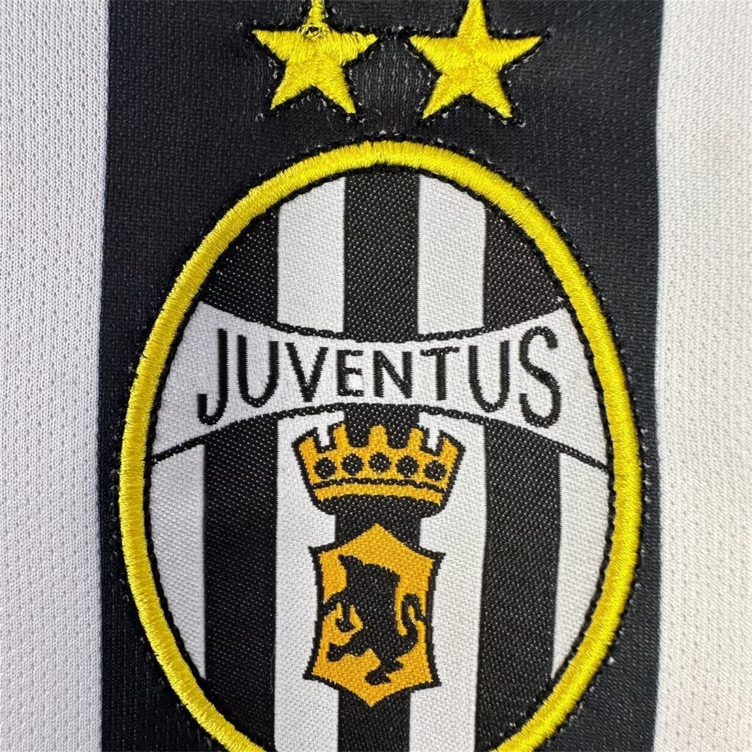 Retro Juventus 2002-03 European Home Long Sleeves Jersey - UnitedFutballJersey
