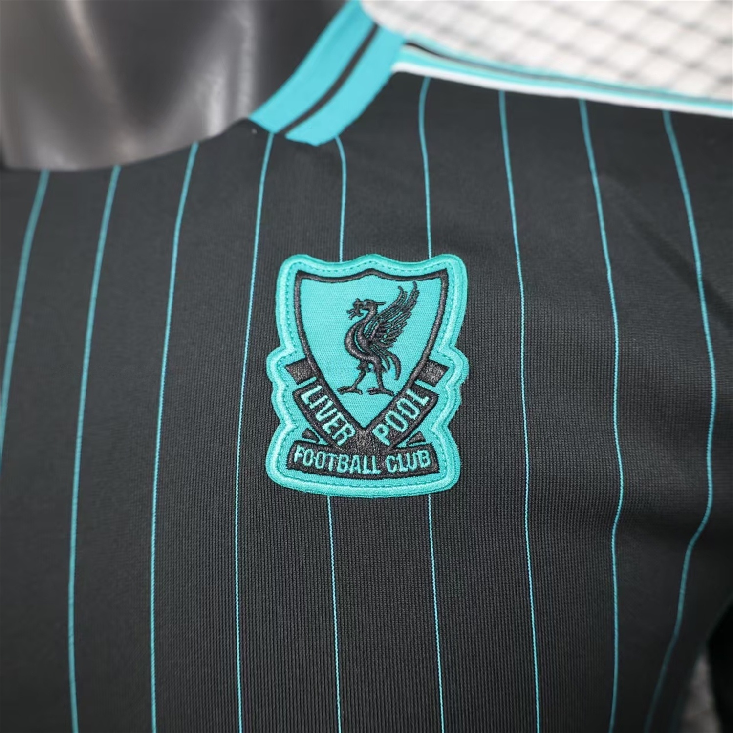 Liver.pool 25-26 Icon Range Travel Special Edition Black Jersey - Player Version - UnitedFutballJersey