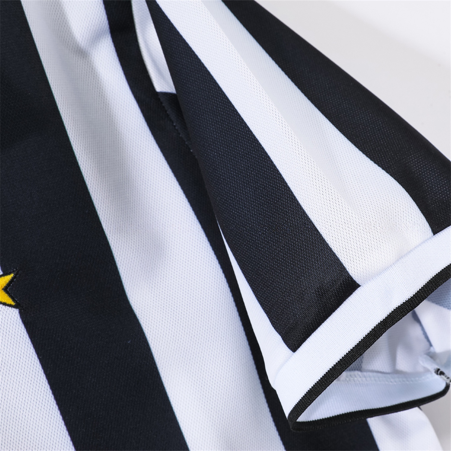 Retro Juventus 1994-95 Home Jersey - UnitedFutballJersey
