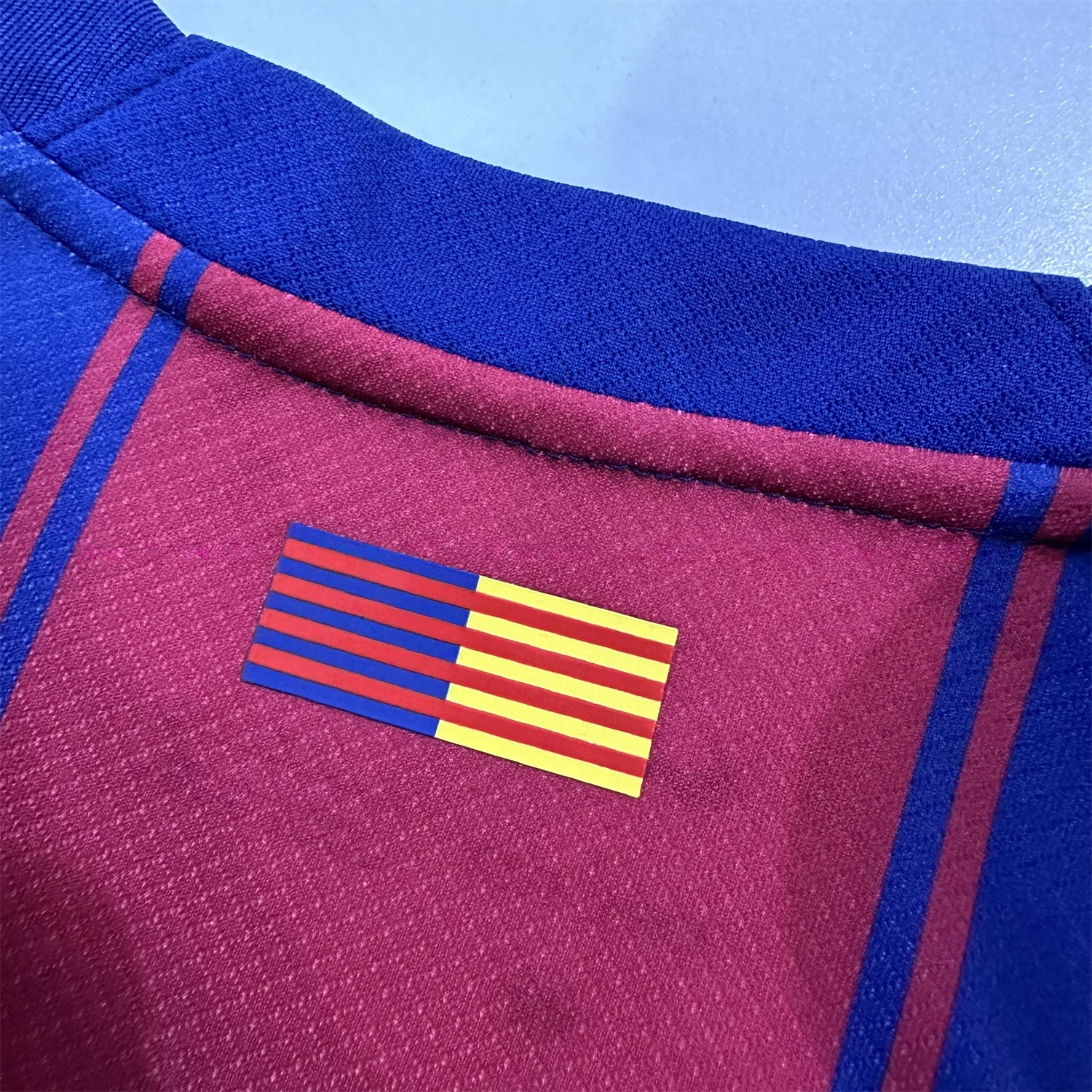 Barcelona 25-26 Home Unsponsored Jersey - Fans Version - UnitedFutballJersey