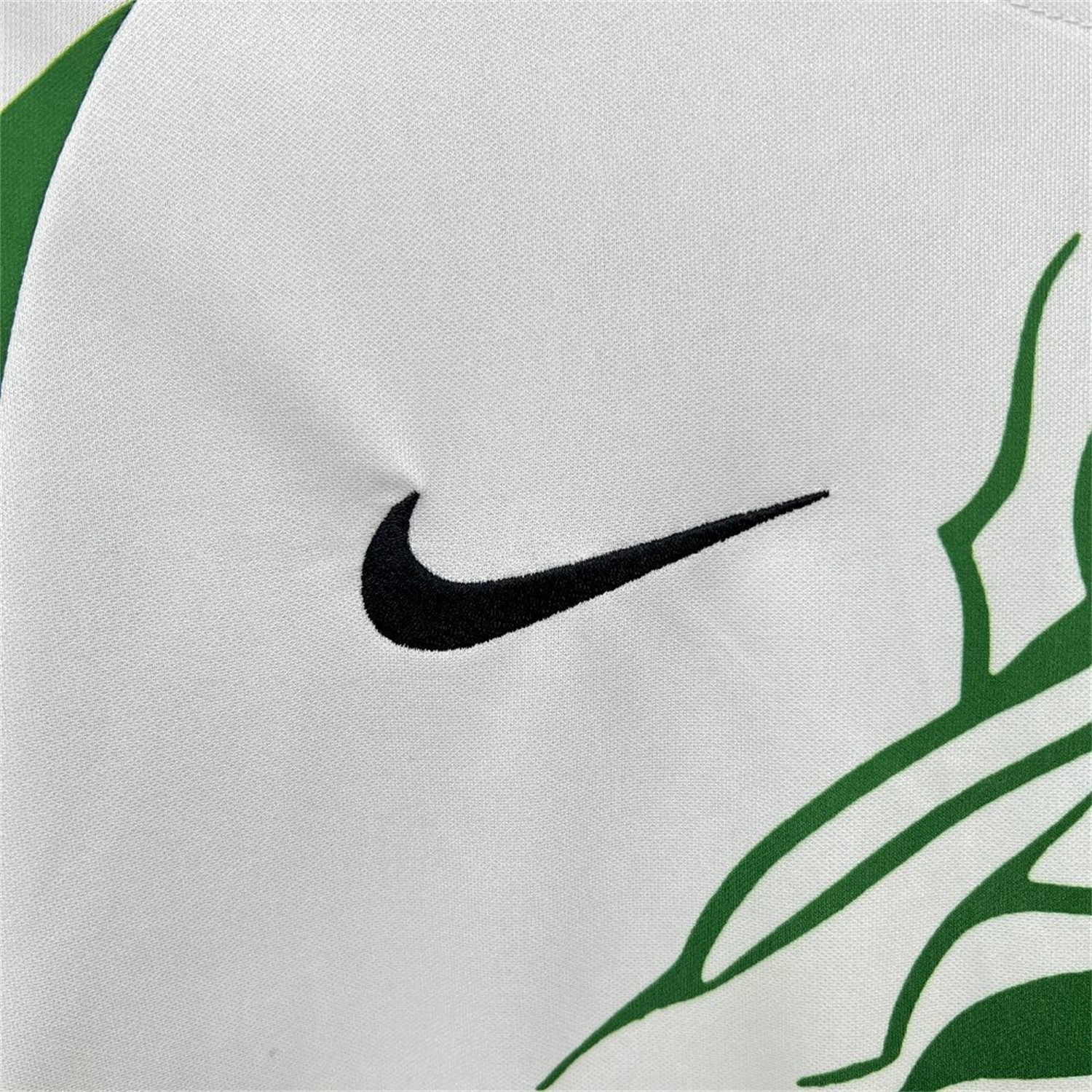 Sporting CP 25-26 Green Lion Special White Jersey - Fans Version - UnitedFutballJersey