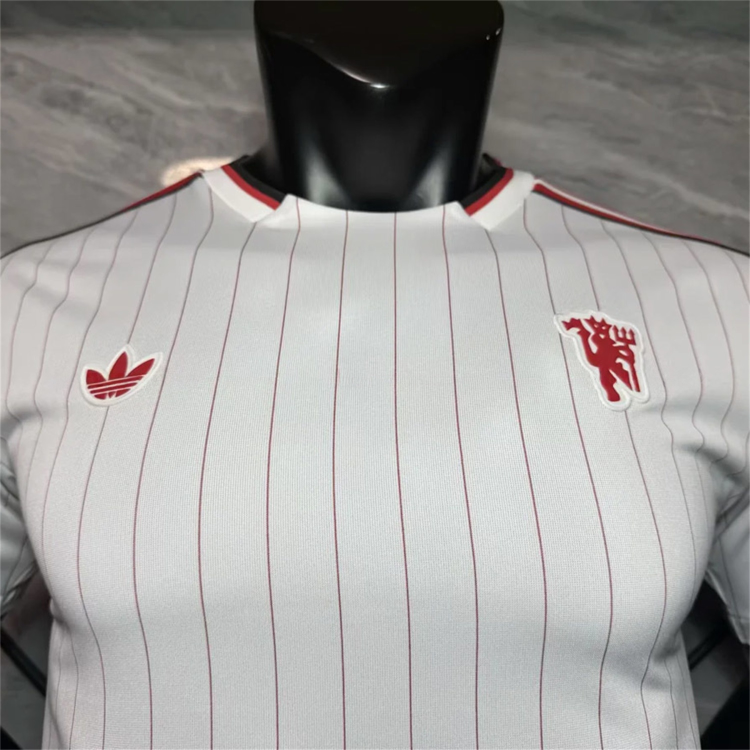 Manchester United 25-26 Trefoil Red Lines White Travel Jersey - Player Version - UnitedFutballJersey