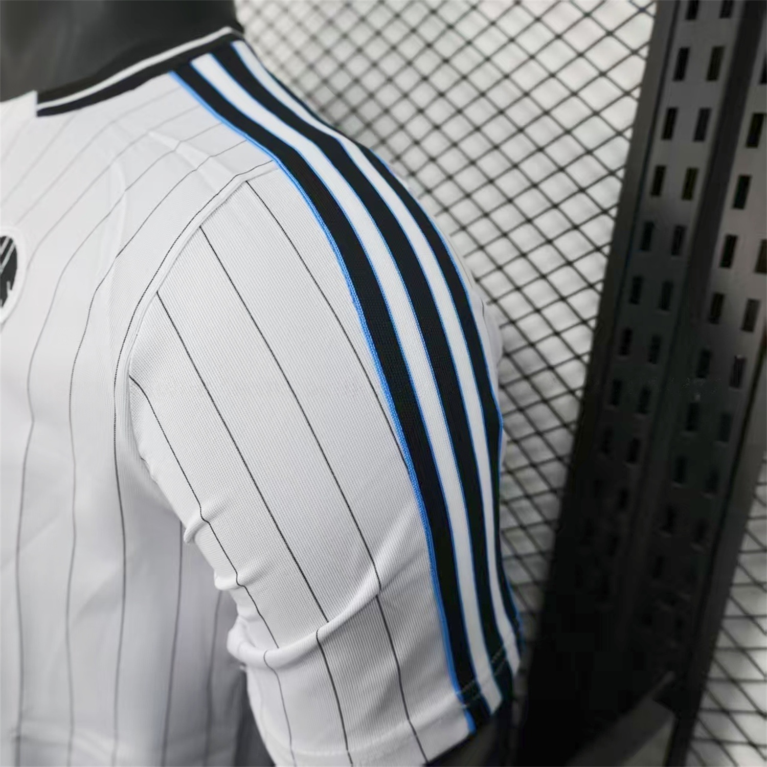 Newcastle United 25-26 Icon Range Travel Special Edition White Jersey - Player Version - UnitedFutballJersey