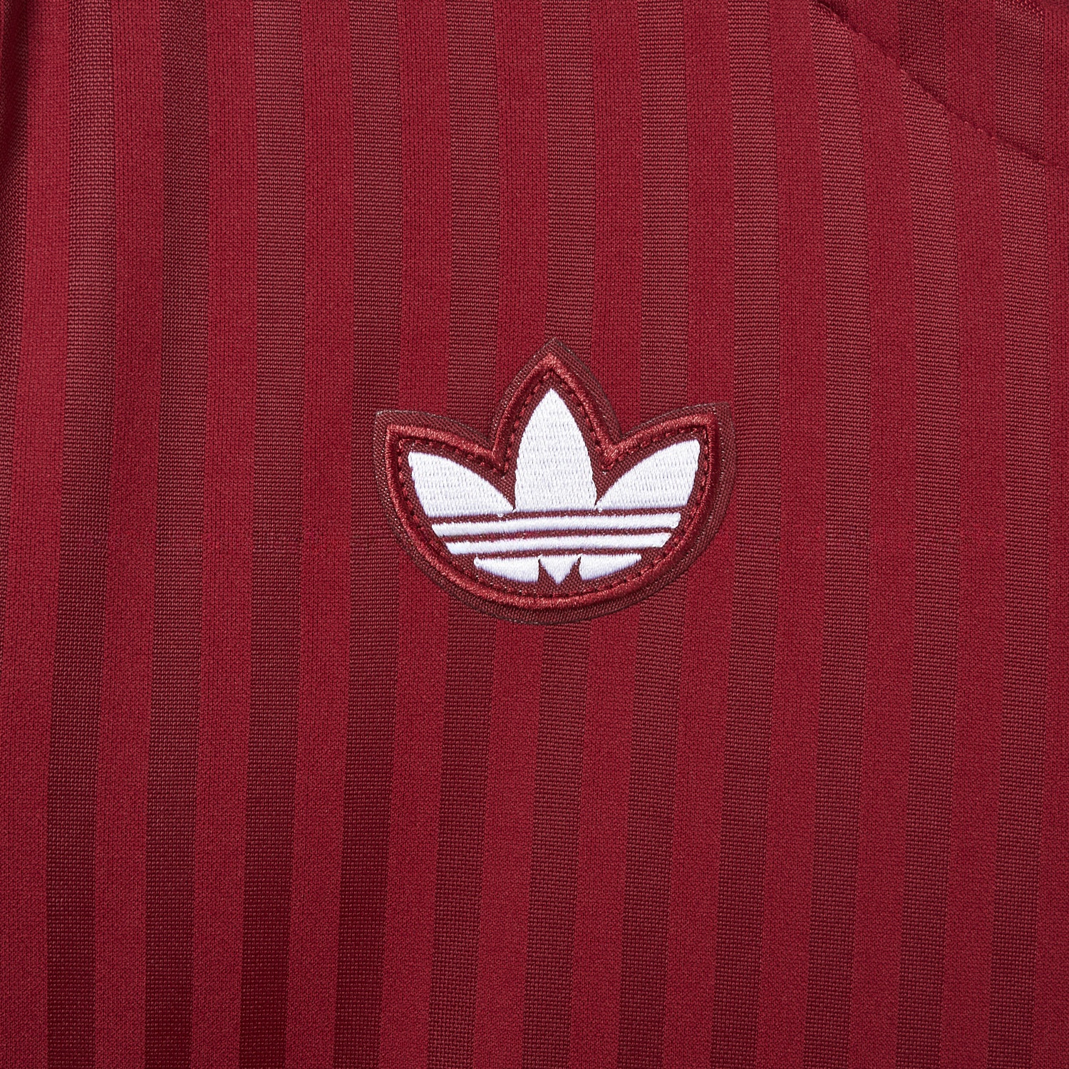 Bayern Munich 25-26 Trefoil Wine Red Travel Jersey - Fans Version - UnitedFutballJersey