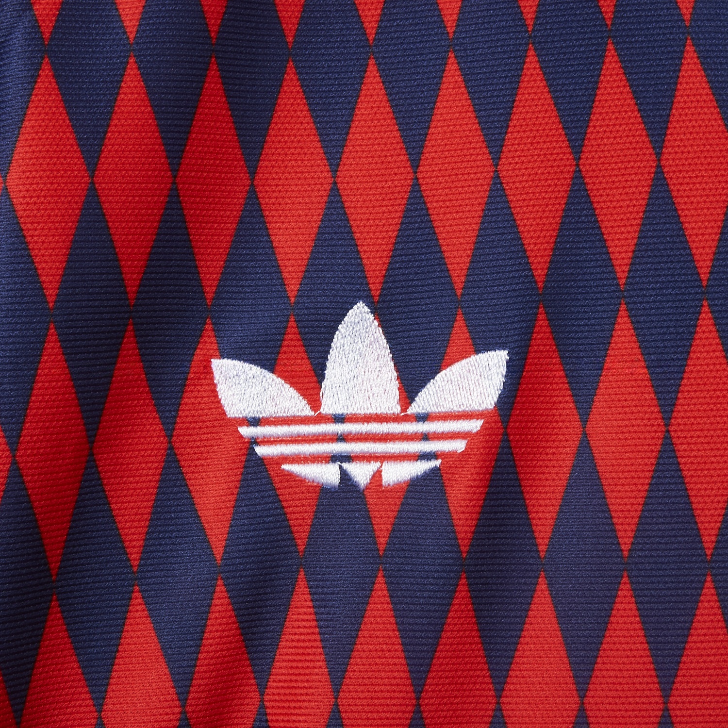Bayern Munich 25-26 Trefoil Retro Style Red And Deep Blue Jersey - Fans Version - UnitedFutballJersey