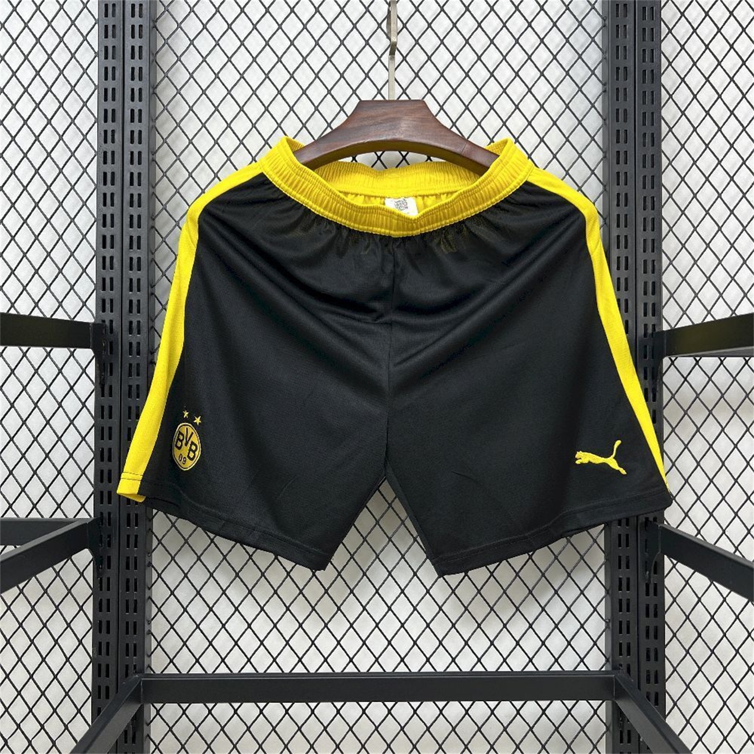 Dortmund 25-26 Home Black Shorts - Fans Version - UnitedFutballJersey